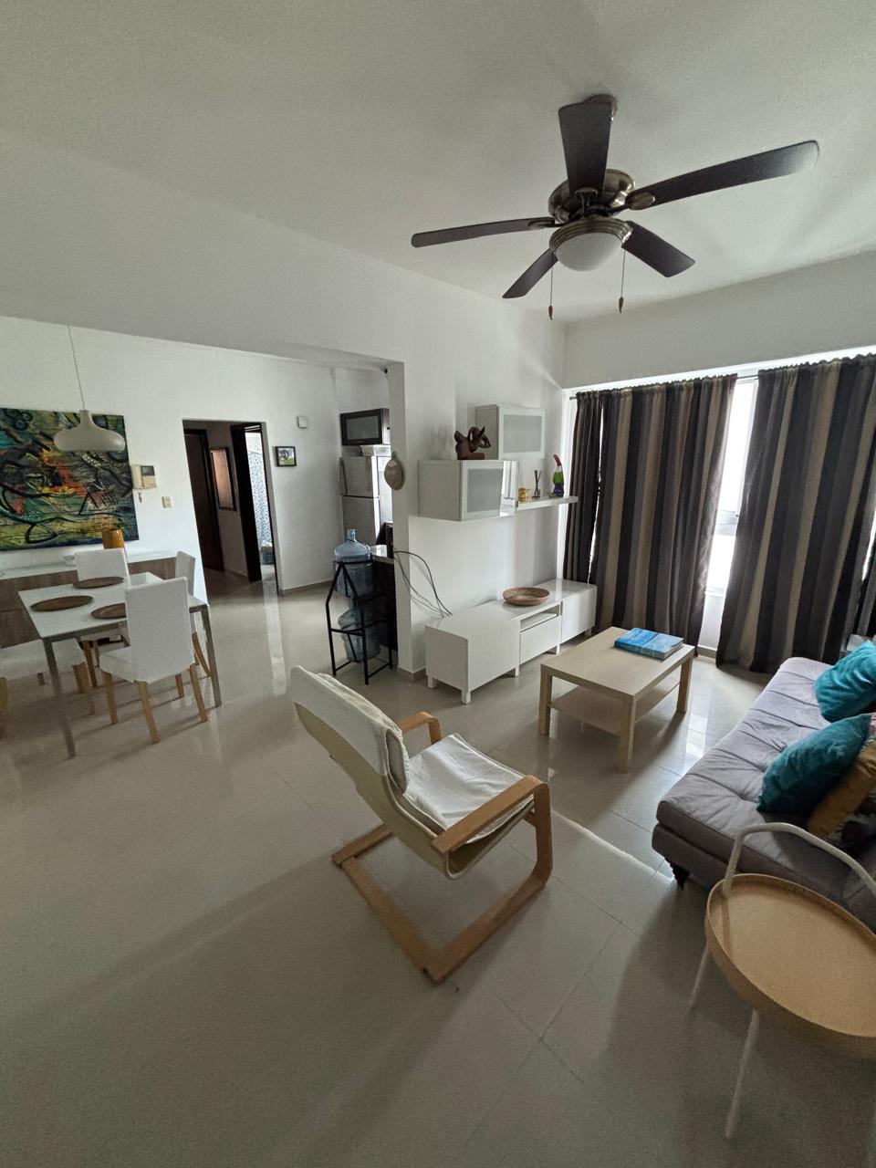 Apartamento en alquiler amueblado con excelente ubicación en Naco Foto 7318392-1.jpg