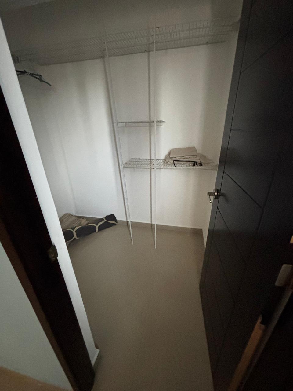 Apartamento en alquiler amueblado con excelente ubicación en Naco Foto 7318392-4.jpg