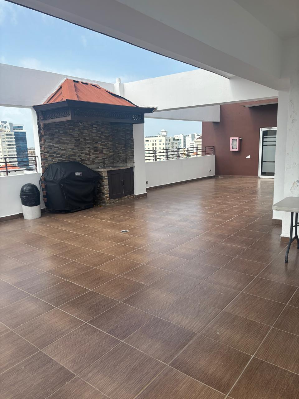 Apartamento en alquiler amueblado con excelente ubicación en Naco Foto 7318392-5.jpg