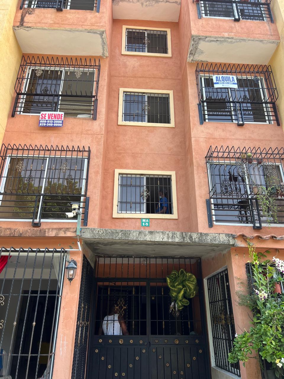 ALQUILO APARTAMENTO POR LA JACOBO Foto 7318625-5.jpg