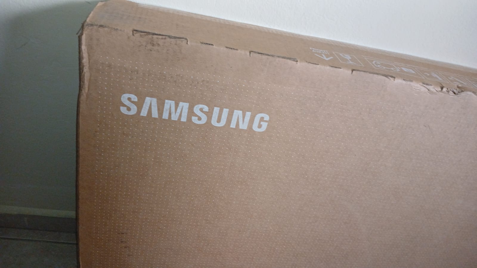 TV SAMSUNG - 43CLASS Q7F SERIES QLED 4K UHD SAMSUNGVISION AI SMART TIZ Foto 7318644-3.jpg