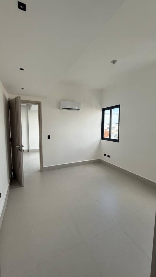 Alquiler de Apartamento en Evaristo Morales Foto 7318699-3.jpg