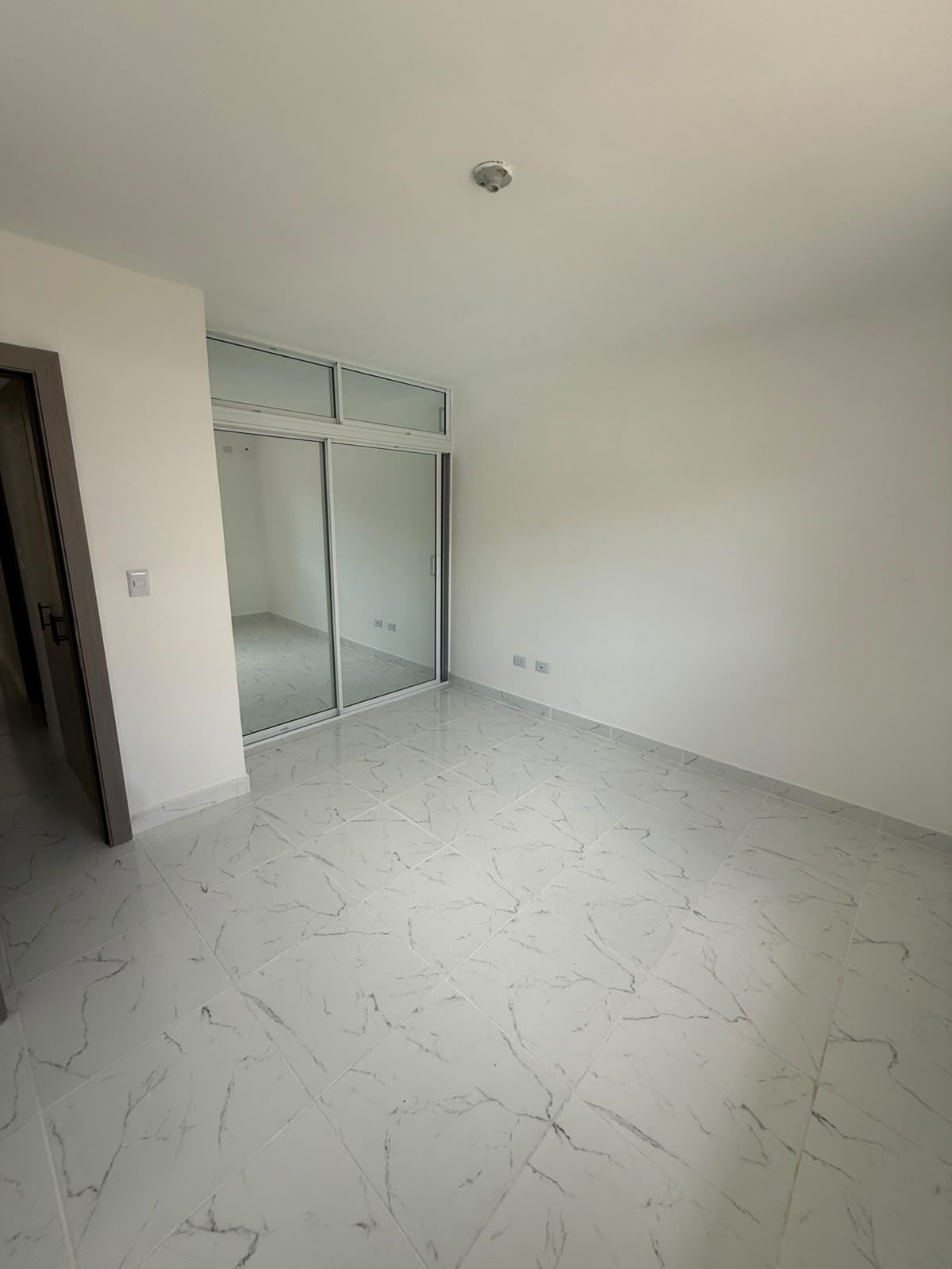 ???? APARTAMENTO EN ALQUILER – EN LA CARRETERA  LICEY SANTIAGO Foto 7318717-10.jpg
