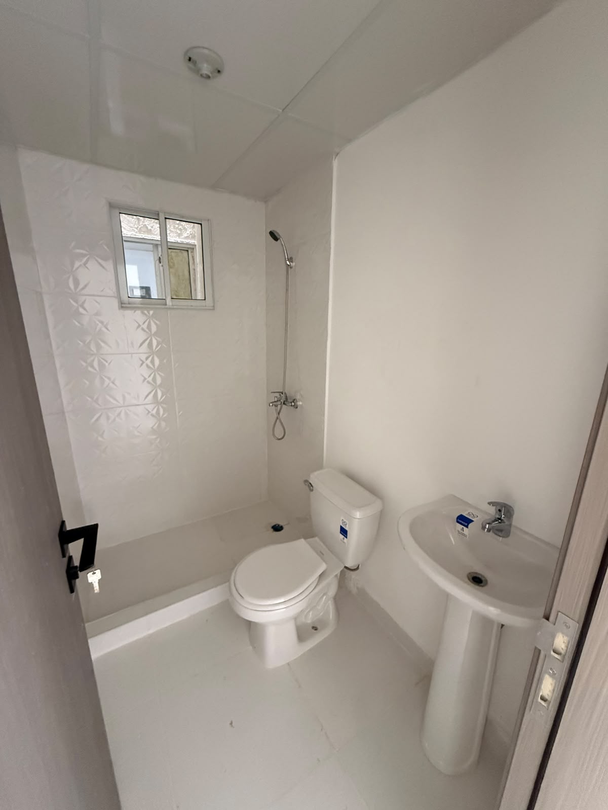 ???? APARTAMENTO EN ALQUILER – EN LA CARRETERA  LICEY SANTIAGO Foto 7318717-13.jpg