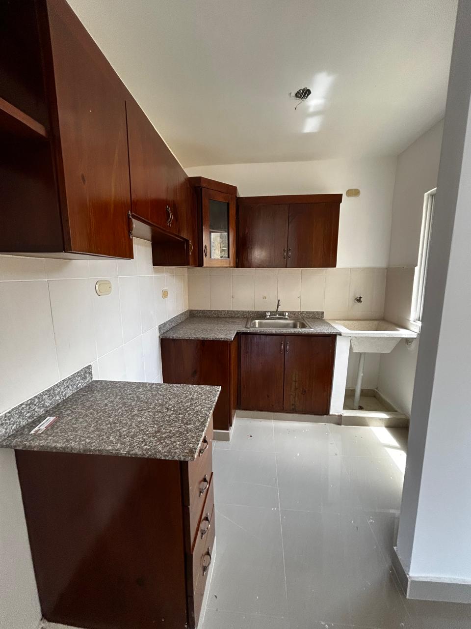VENDO APARTAMENTO EN SABANA PERDIDA Foto 7318876-6.jpg