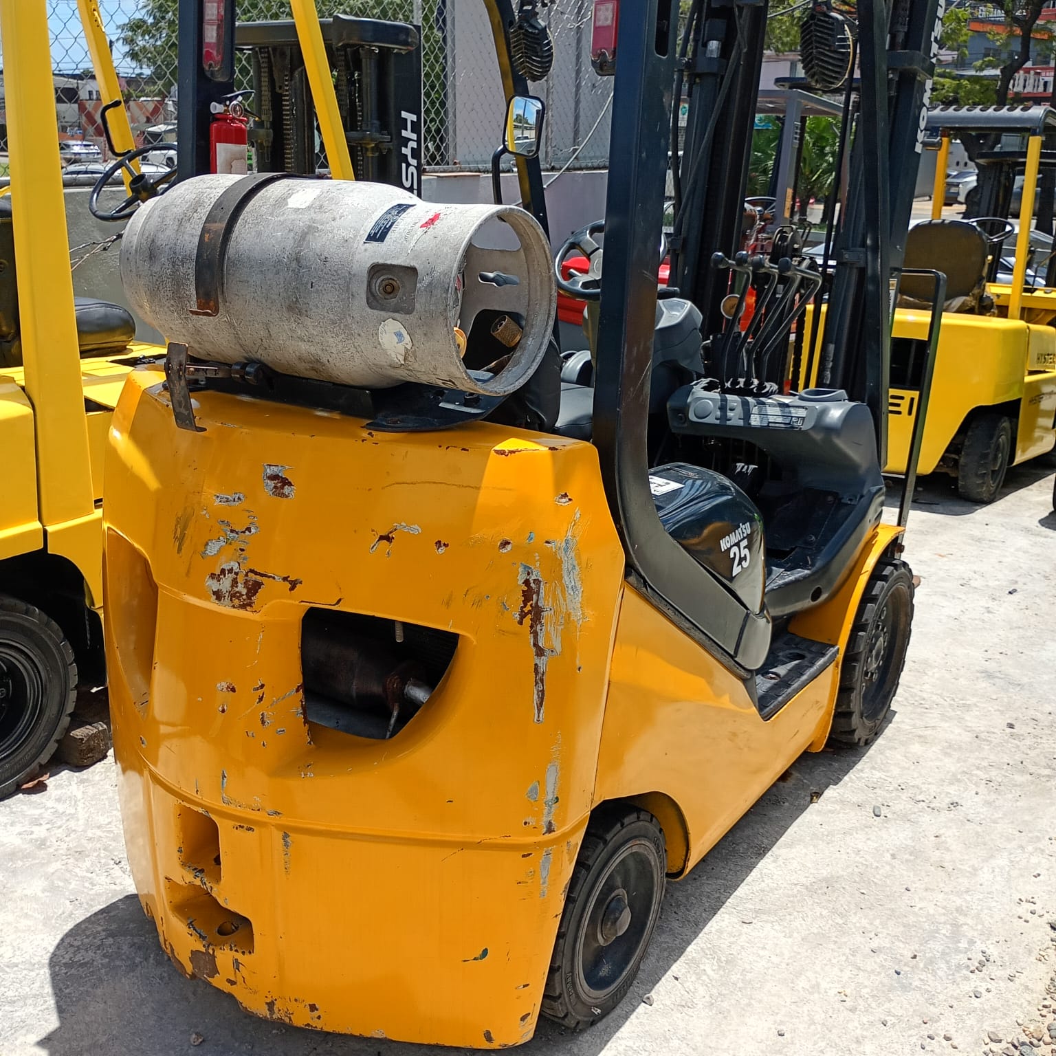 montacargas hyster toyota clark komatsu Foto 7318888-4.jpg