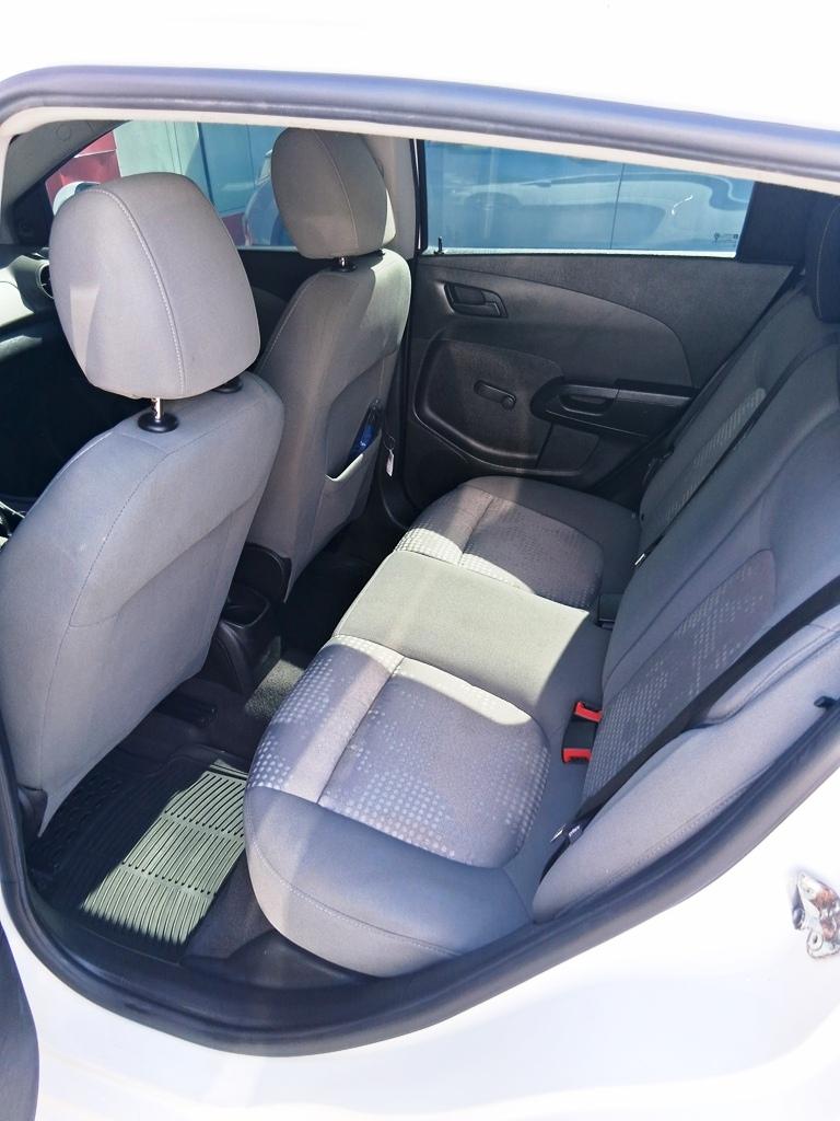 2015 Chevy Sonic Mecanico Hatchback Foto 7318970-9.jpg
