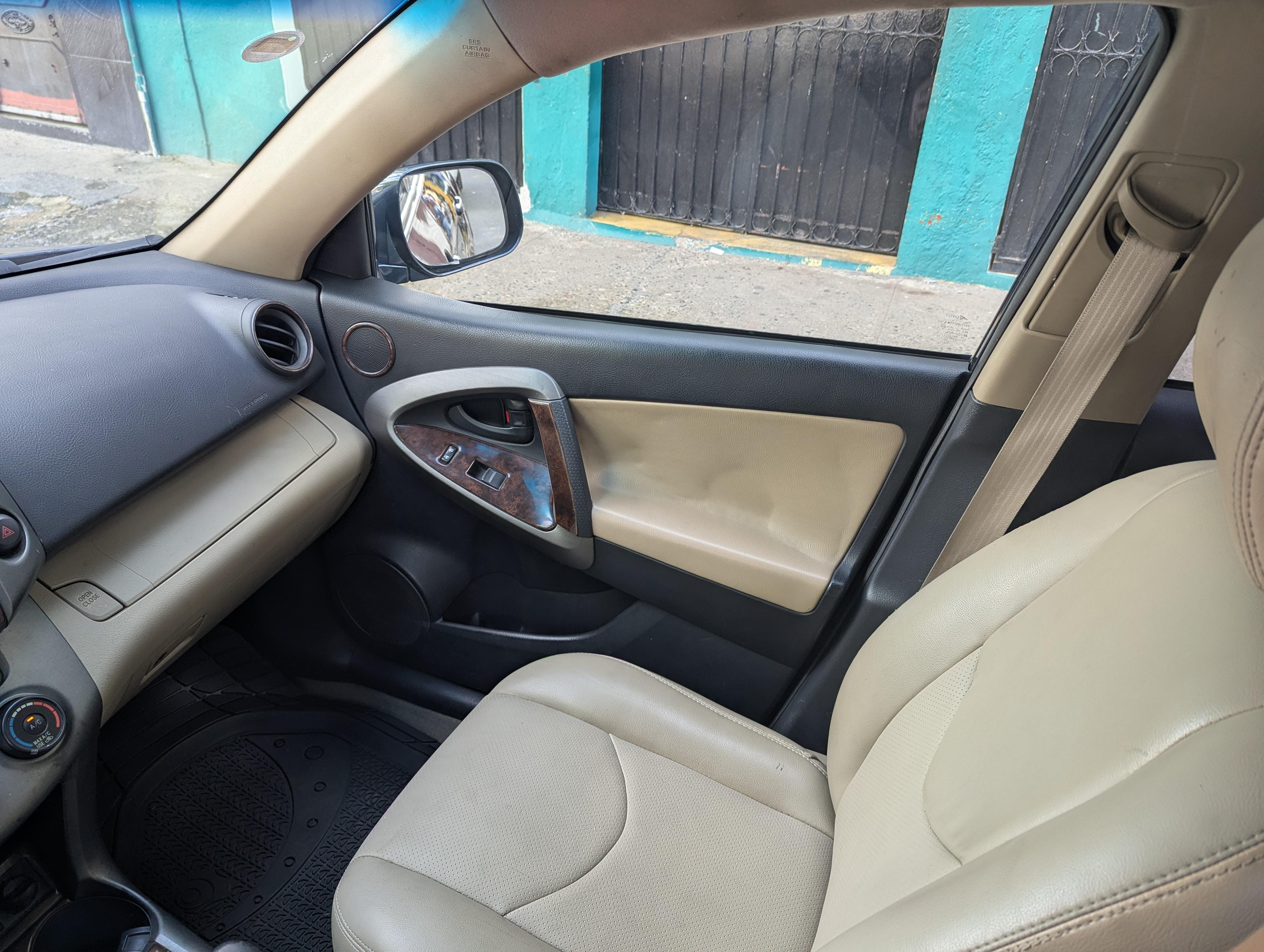 2009 Toyota RAV4 Foto 7319017-11.jpg
