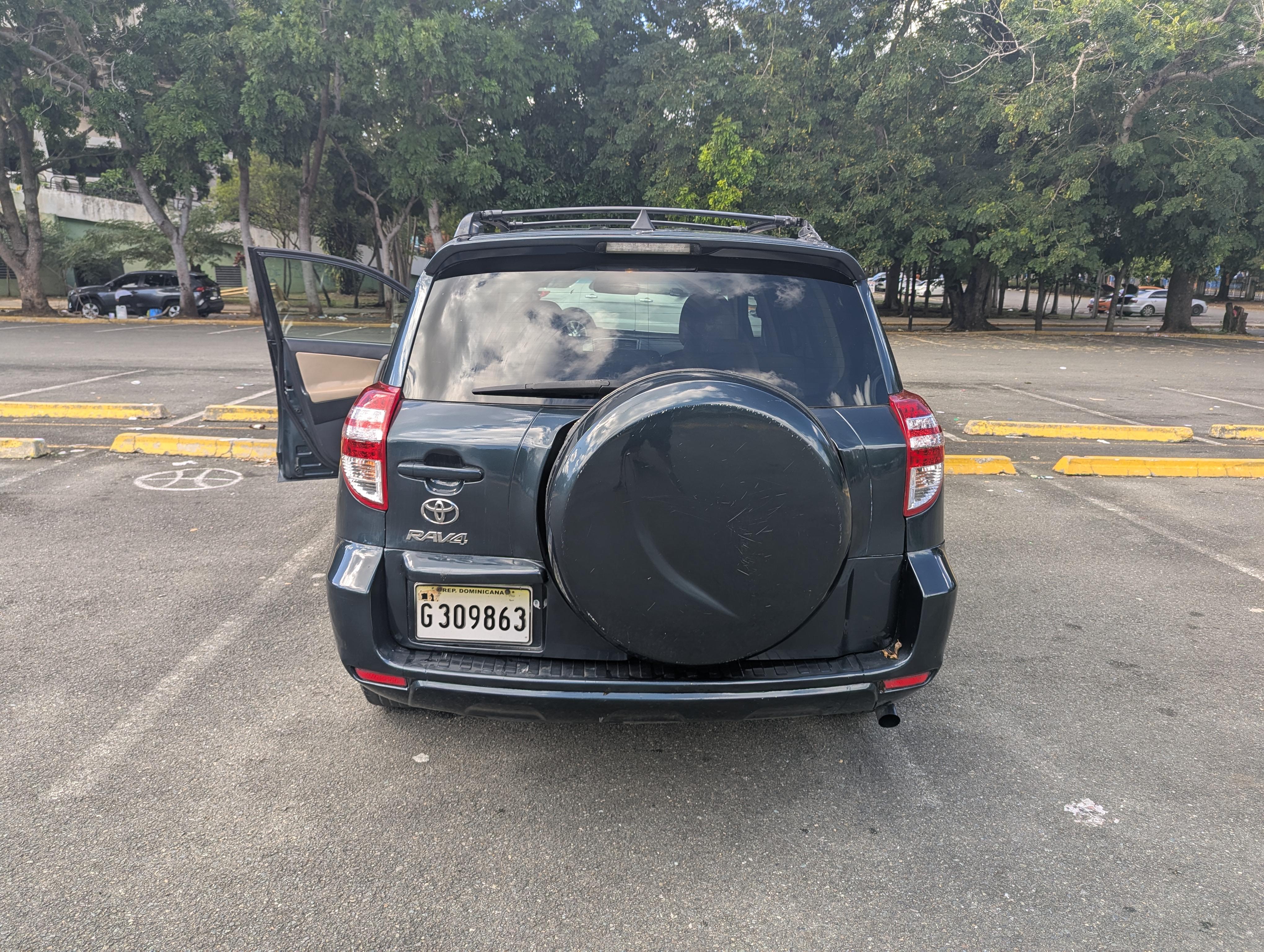 2009 Toyota RAV4 Foto 7319017-2.jpg