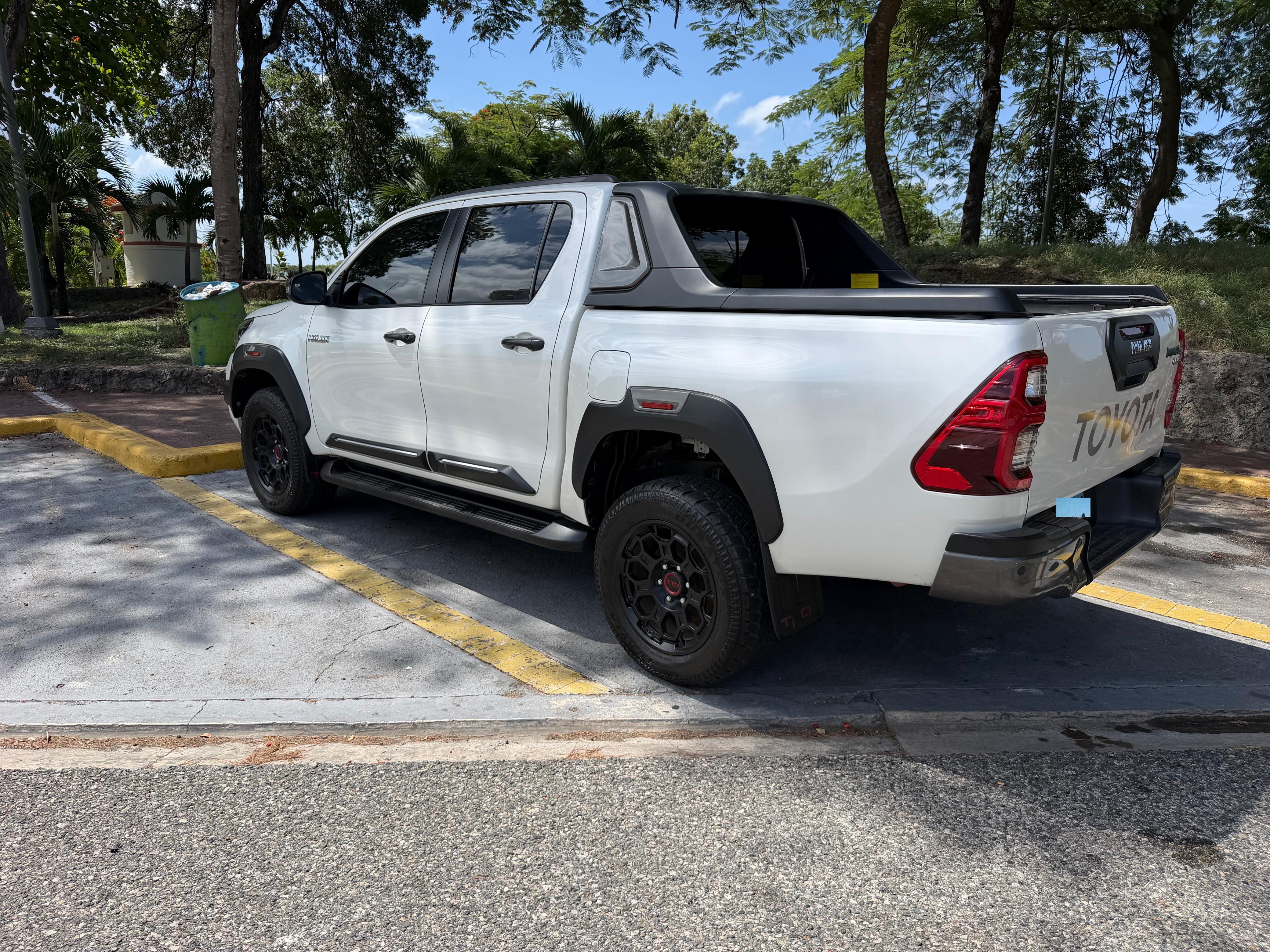 Toyota Hilux Adventure 2022 diesel como nueva Foto 7319046-12.jpg