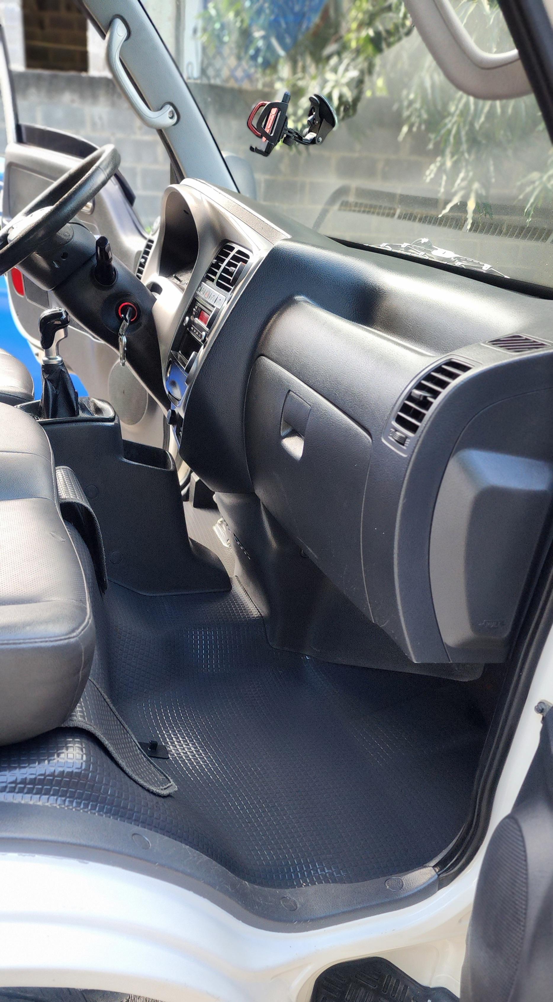 Kia Bongo lll 2019 57000 km. El full reforzado de fábrica ruedas altas Foto 7319058-10.jpg