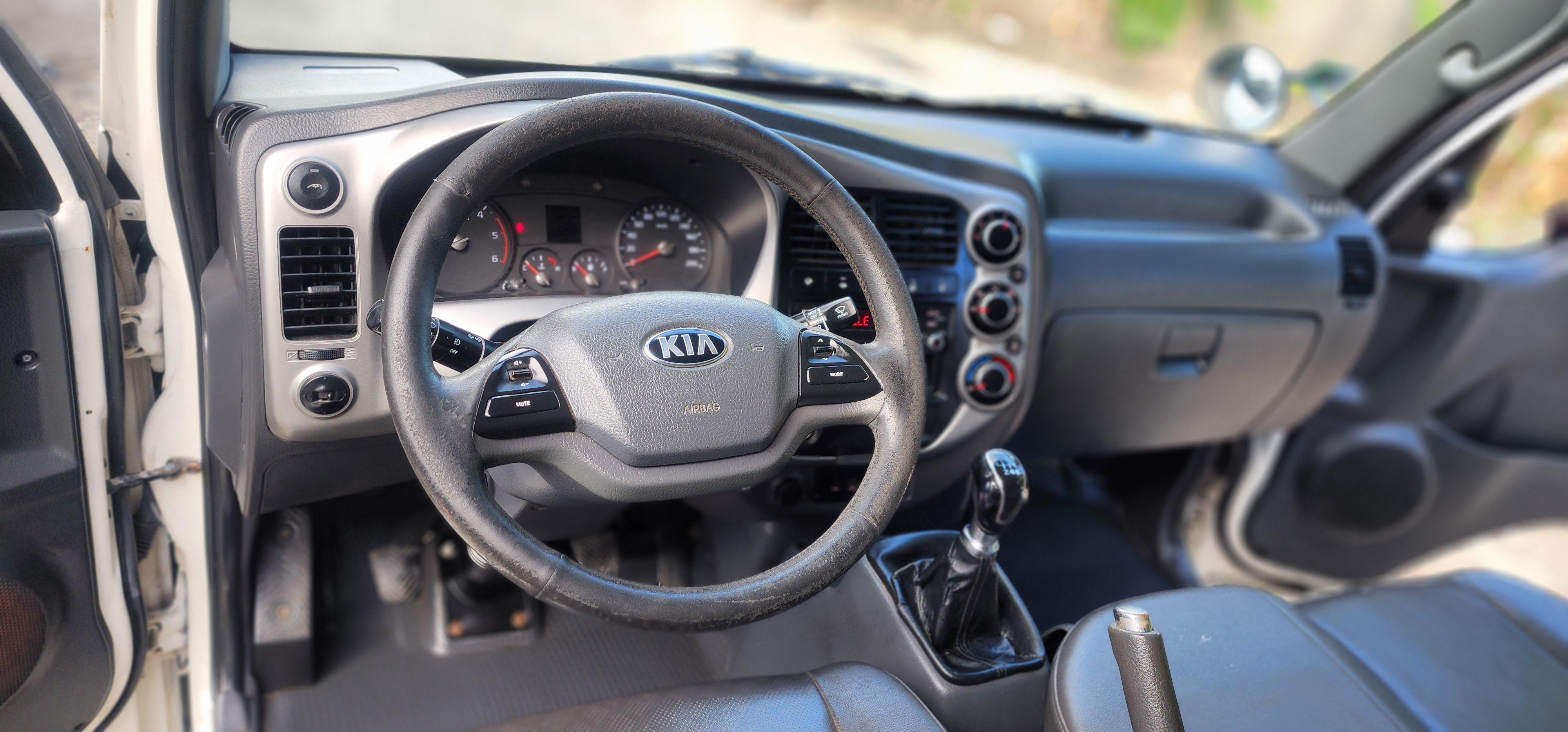 Kia Bongo lll 2019 57000 km. El full reforzado de fábrica ruedas altas Foto 7319058-12.jpg