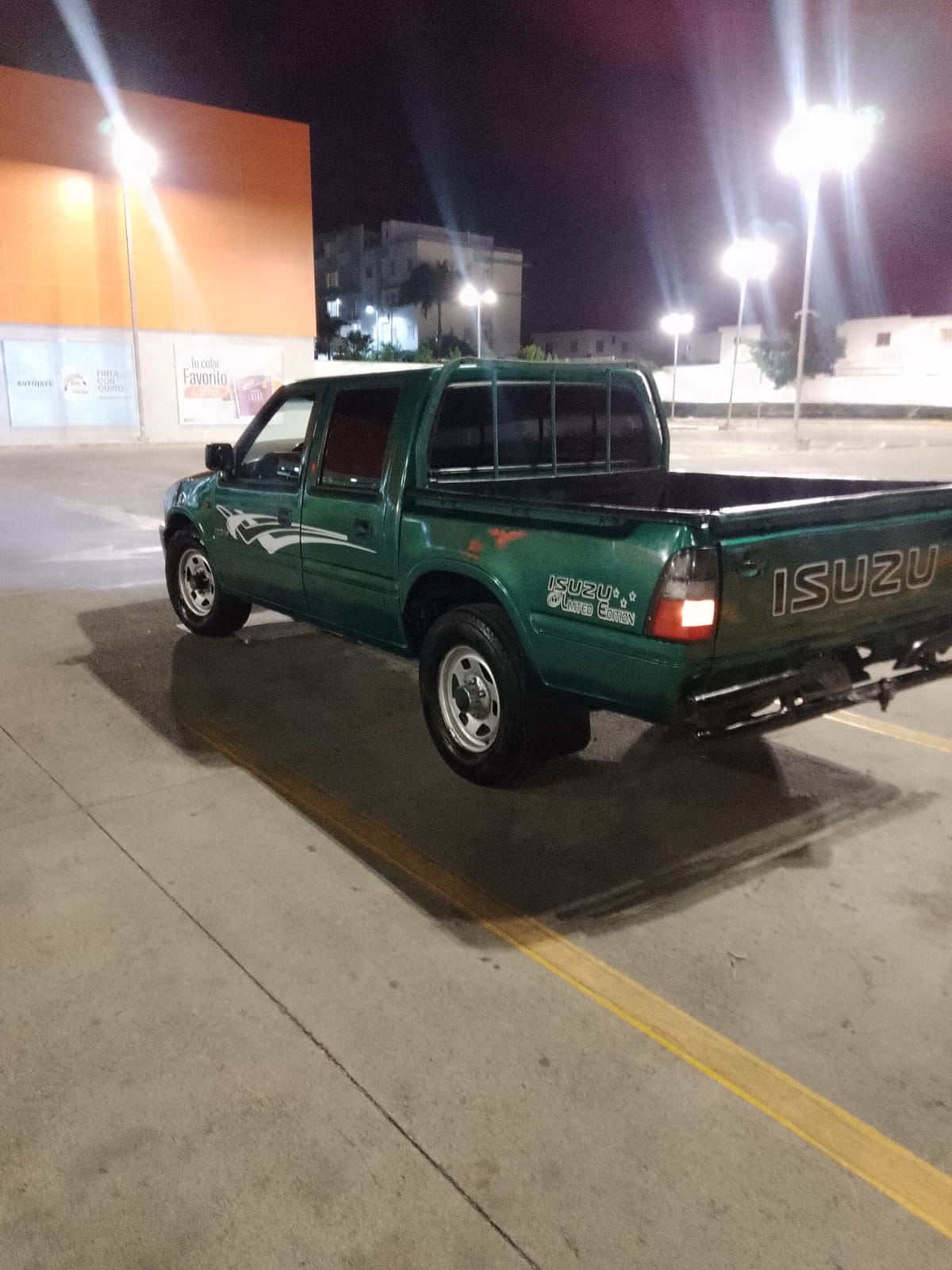 Isuzu 2001.diesel 4x4 Foto 7319094-4.jpg