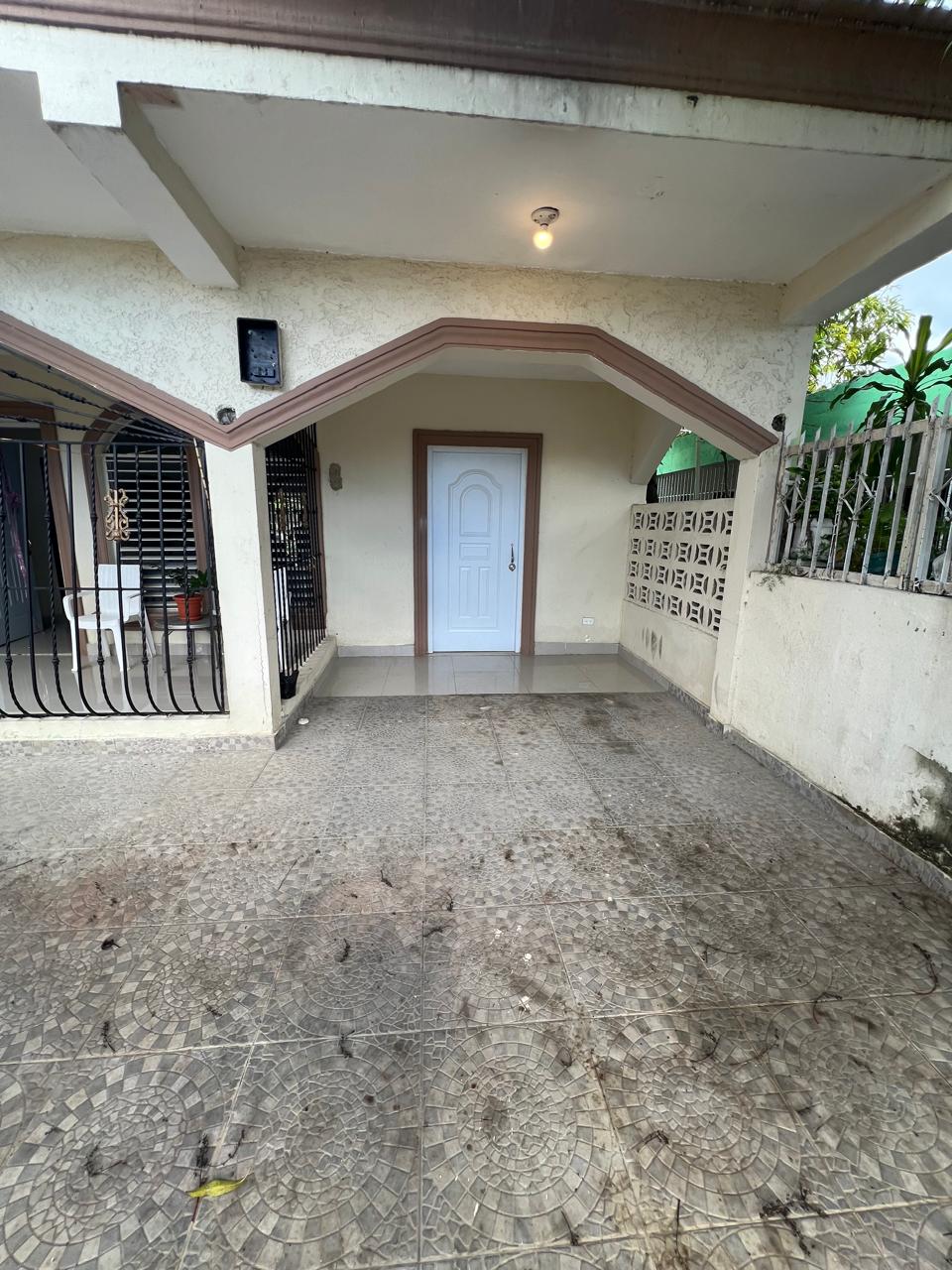 SE VENDE CASA EN ANDRES BOCA CHICA A 1 ESQ. DE LA AUTOPISTA 4 HABS. 20 Foto 7319156-8.jpg