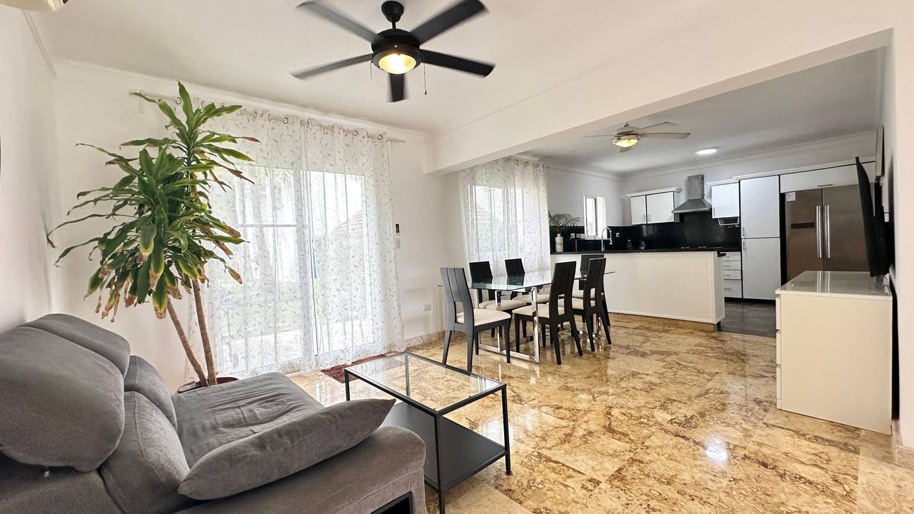 VILLA DÚPLEX AMUEBLADA EN VENTA – COSTA BRAVA PUNTA CANA VILLAGE  Foto 7319161-5.jpg