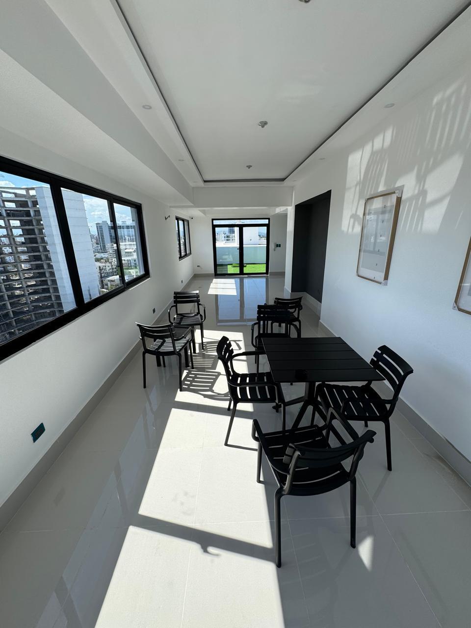 Apartamento de 2 habitaciones en Venta en el Ensanche Naco Foto 7319176-1.jpg