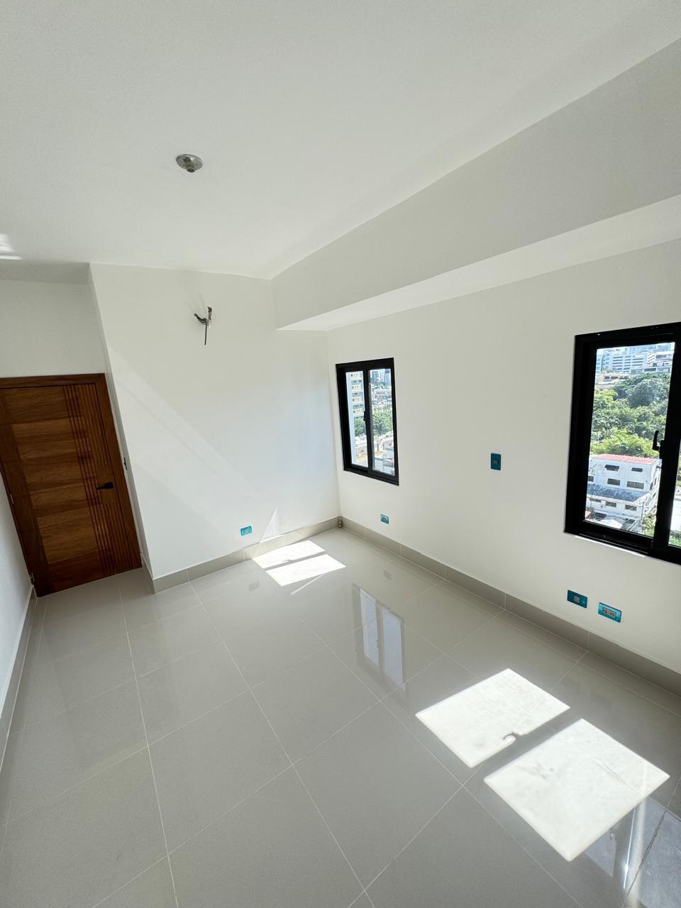 Apartamento de 2 habitaciones en Venta en el Ensanche Naco Foto 7319176-2.jpg