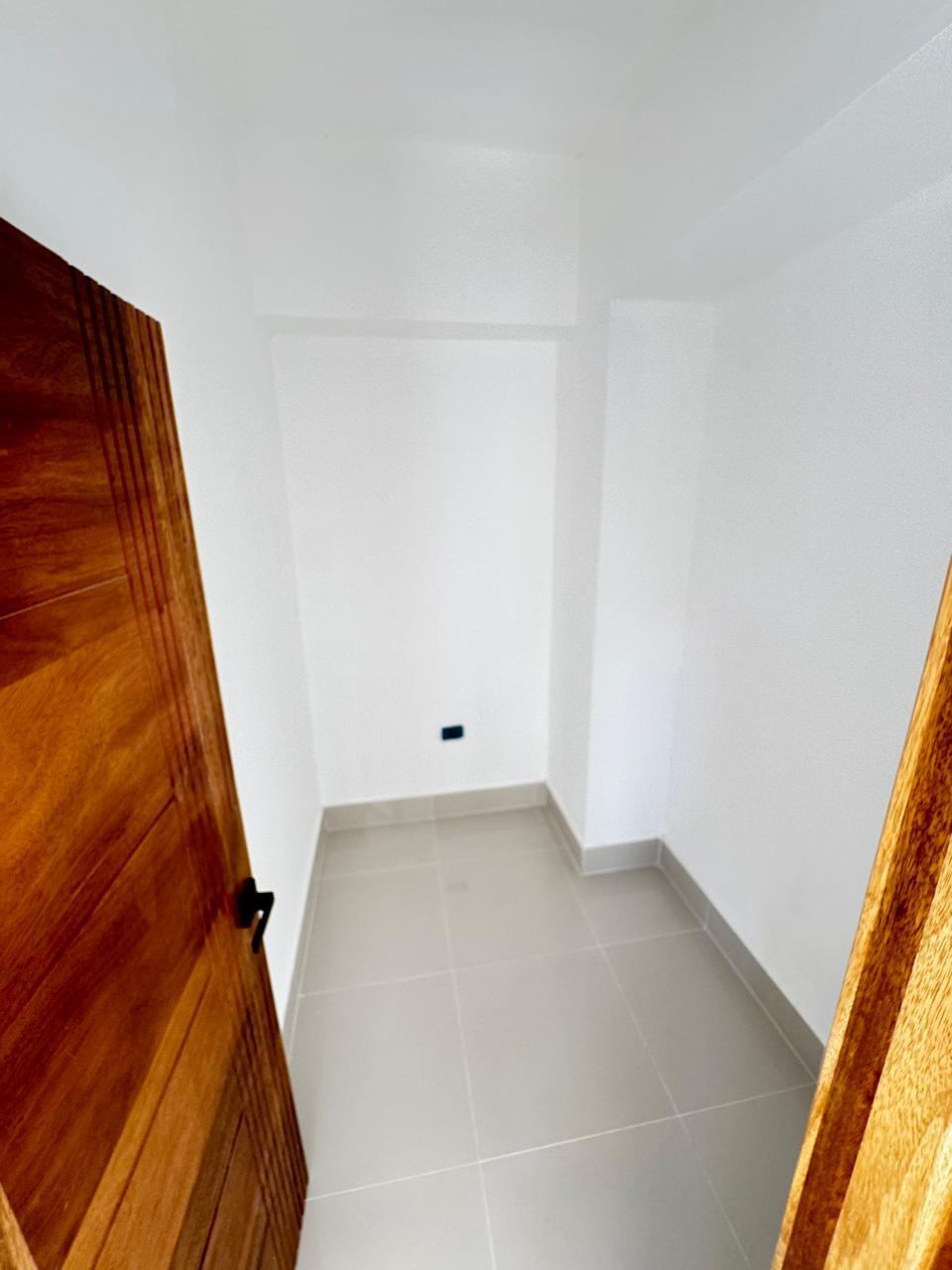 Apartamento de 2 habitaciones en Venta en el Ensanche Naco Foto 7319176-7.jpg
