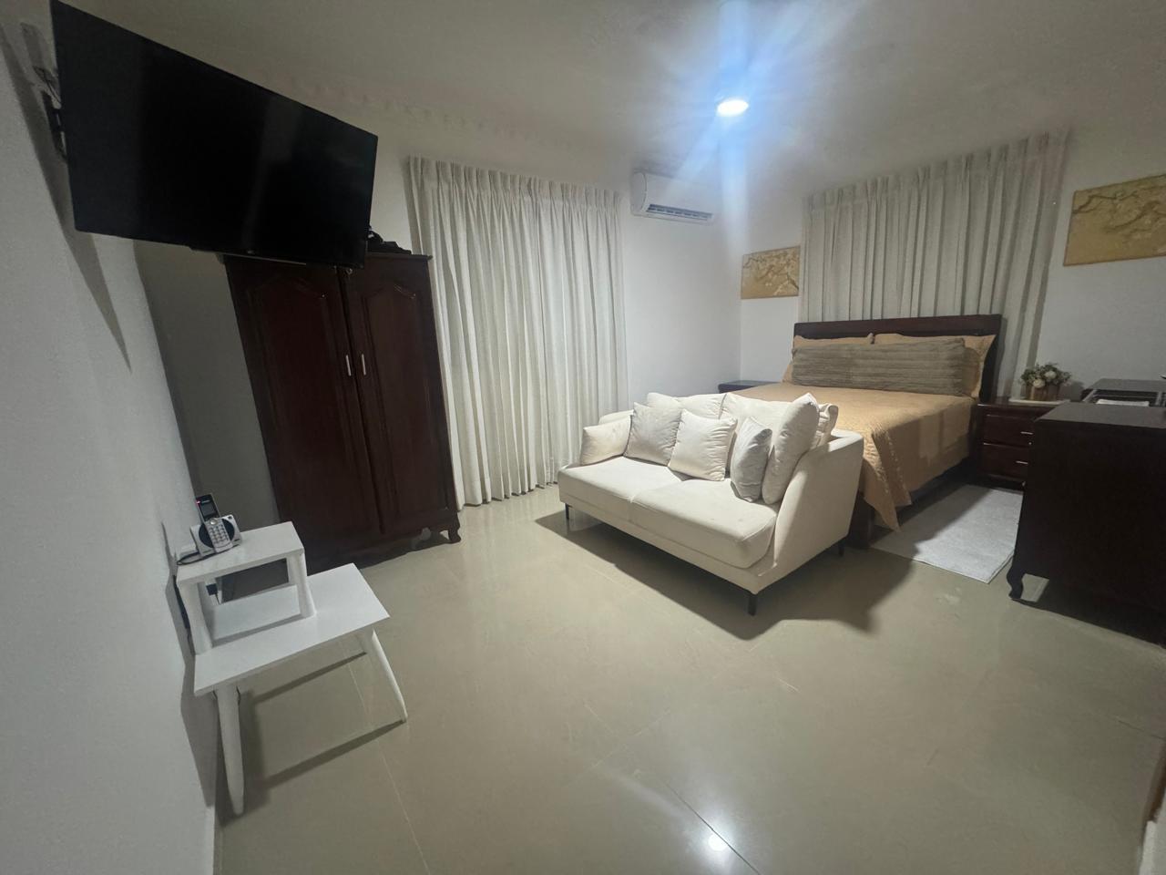 ???? VENTA – Apartamento 3er Piso en el Ensanche Ozama Foto 7319209-1.jpg