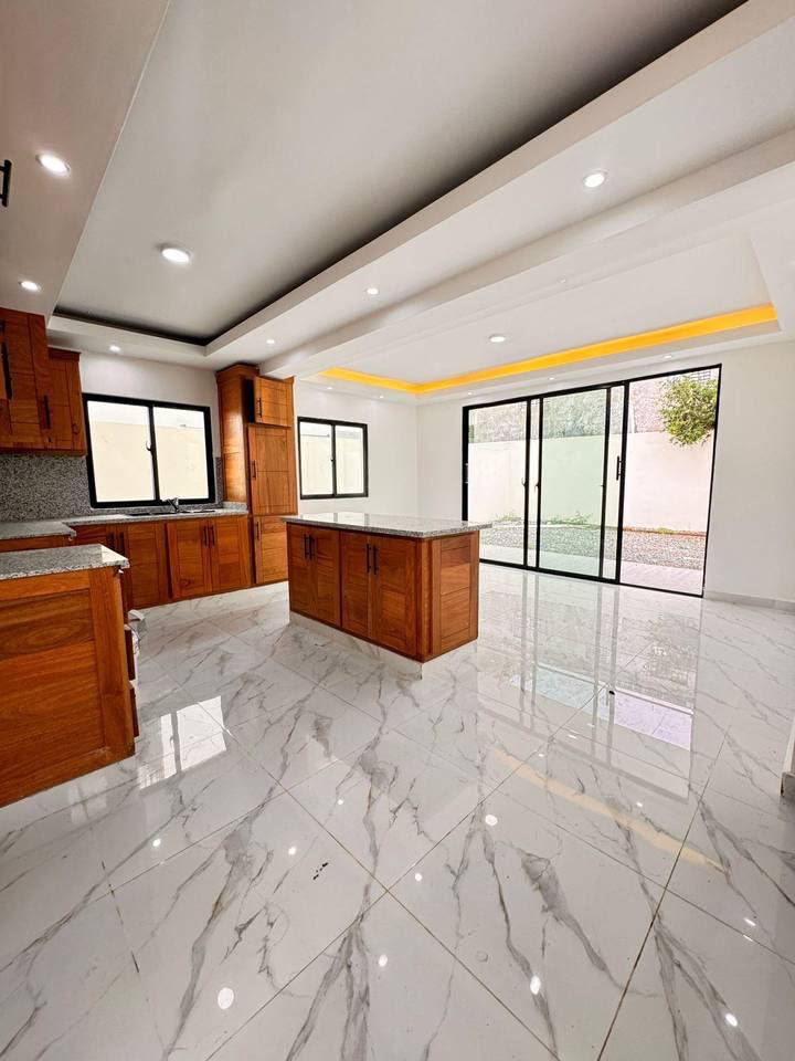Casa en Venta en la Autopista de San Isidro Santo Domingo Este Foto 7319241-7.jpg