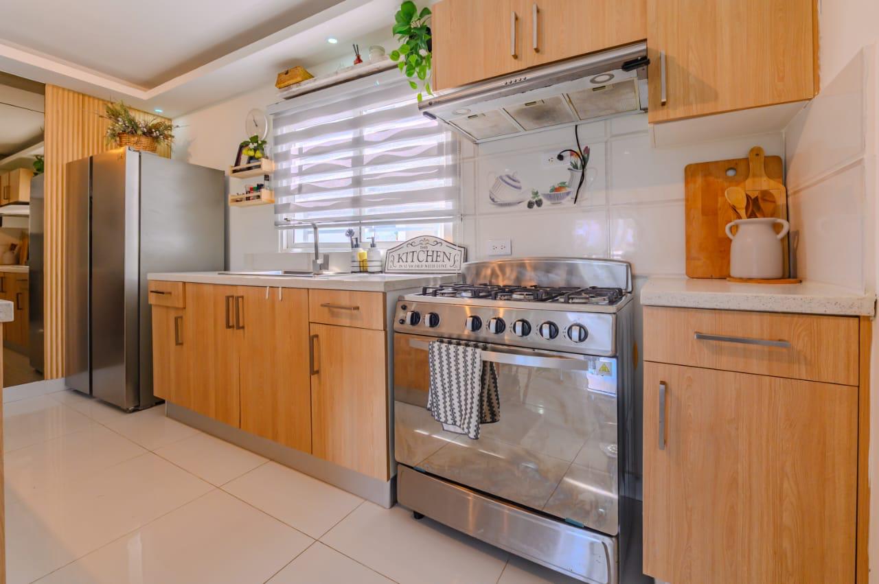 Apartamento amueblado remodelado disponible para venta en la Autopista Foto 7319261-2.jpg