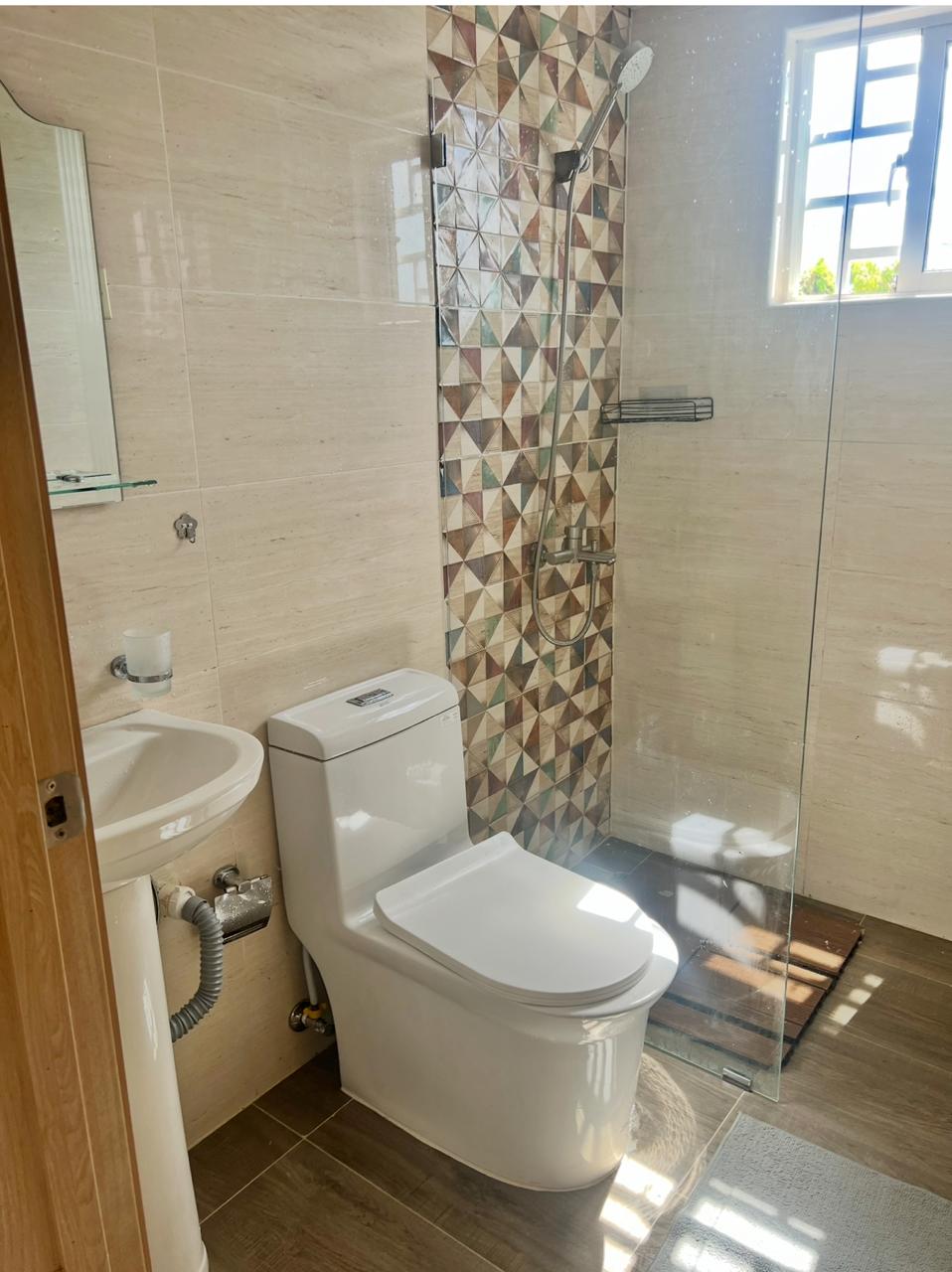 Apartamento amueblado remodelado disponible para venta en la Autopista Foto 7319261-9.jpg