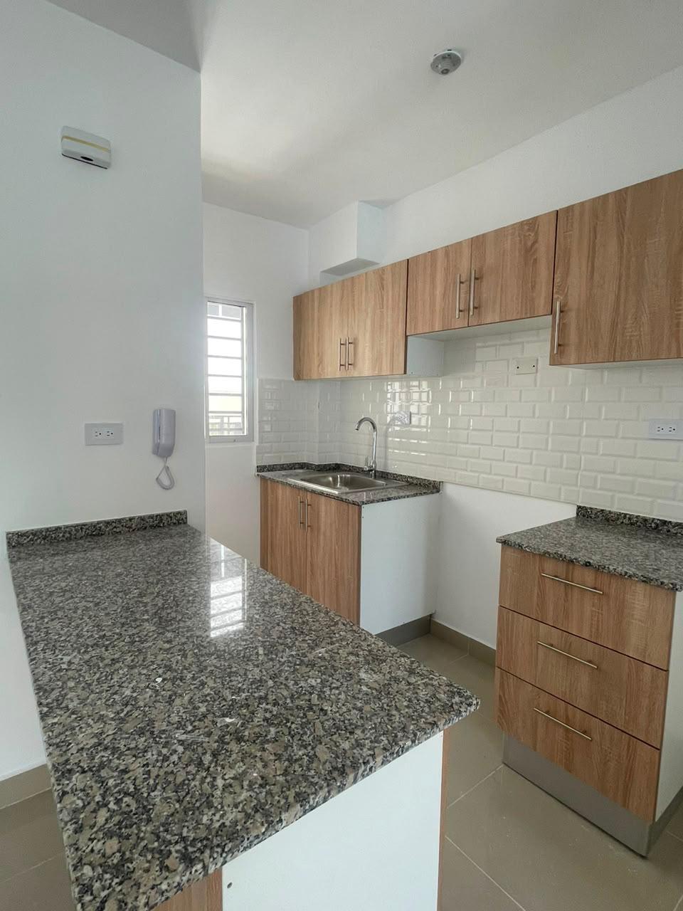 Apartamento de 3 Habitaciones en Renta en la Av. Jacobo  Foto 7319283-10.jpg