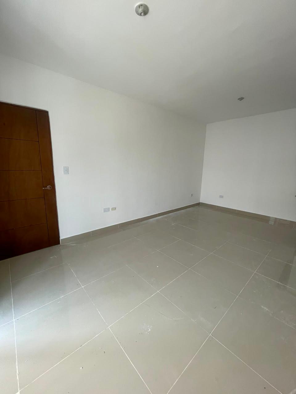 Apartamento de 3 Habitaciones en Renta en la Av. Jacobo  Foto 7319283-11.jpg