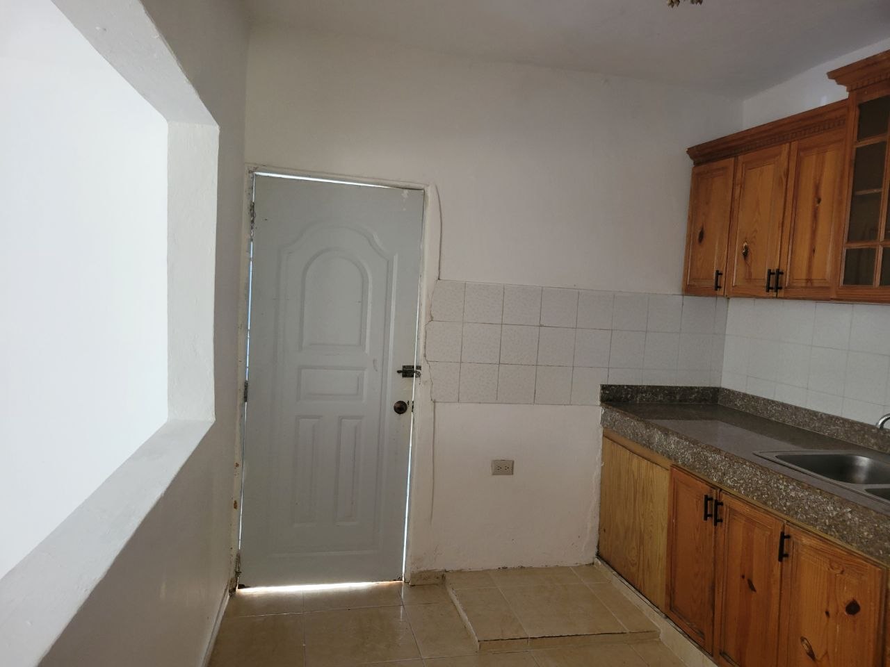 Casa En Alquiler Ubicada En Boca Chica Calle Hilda Gutiérrez Entrada E Foto 7319378-6.jpg