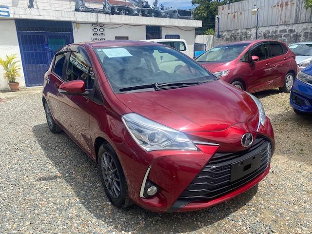 TOYOTA VITZ RECIEN IMPORTADO AÑO 2020 EXCELENTES CONDICIONES Foto 7319584-2.jpg