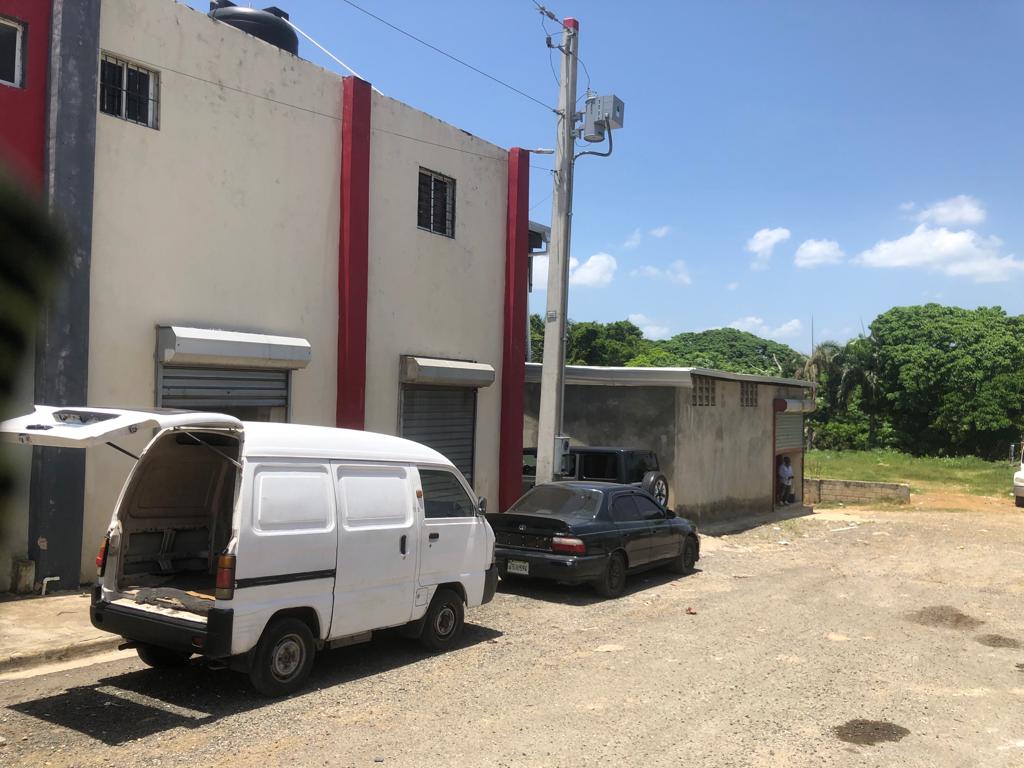 NAVE INDUSTRIAL EN ALQUILER  AUTOPISTA DUARTE – LA GUAYIGA  Foto 7319742-6.jpg