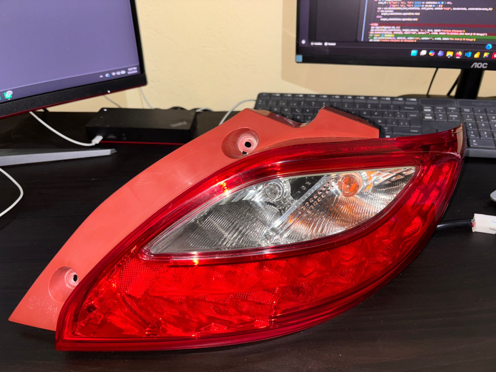 Luz Trasera Derecha Mazda Demio Skyactiv 2014 Foto 7319937-2.jpg
