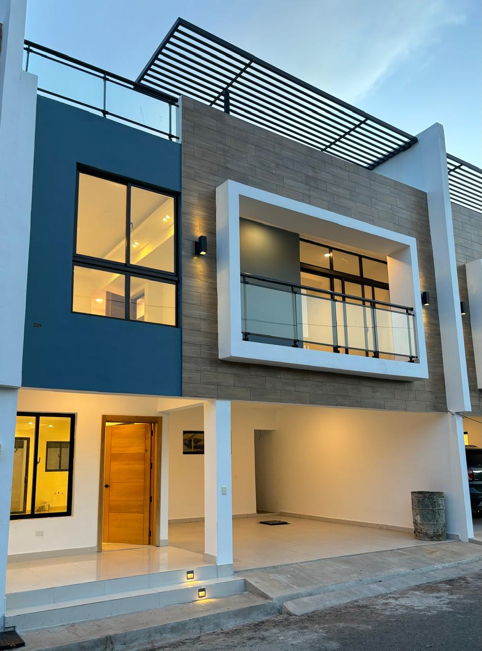 CASAS MODERNAS Y ESPACIOSAS EN BRISA ORIENTAL Foto 7319986-1.jpg