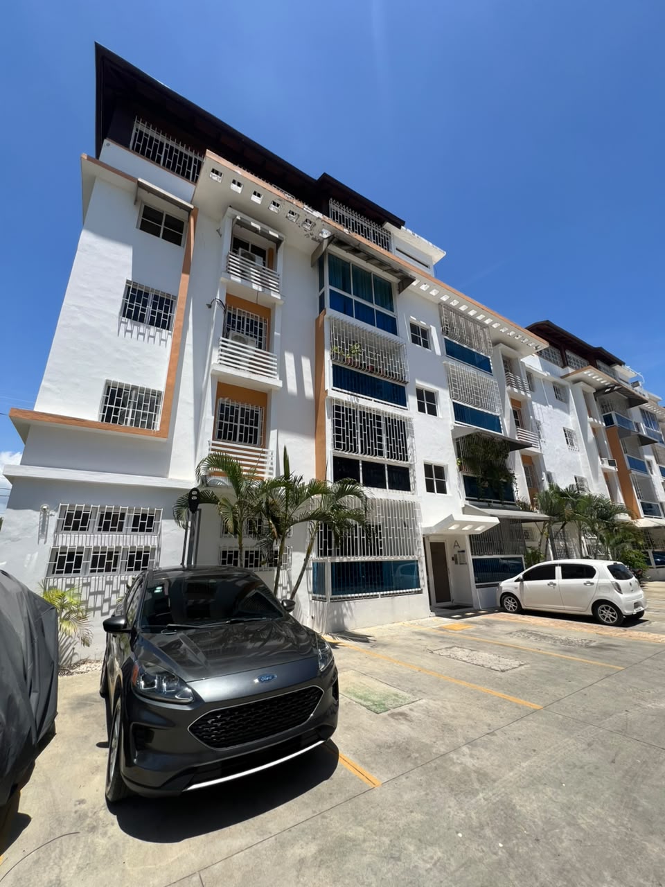 Rento Apartamento 2do Piso en la Autopista de San Isidro Residencial d Foto 7320003-1.jpg