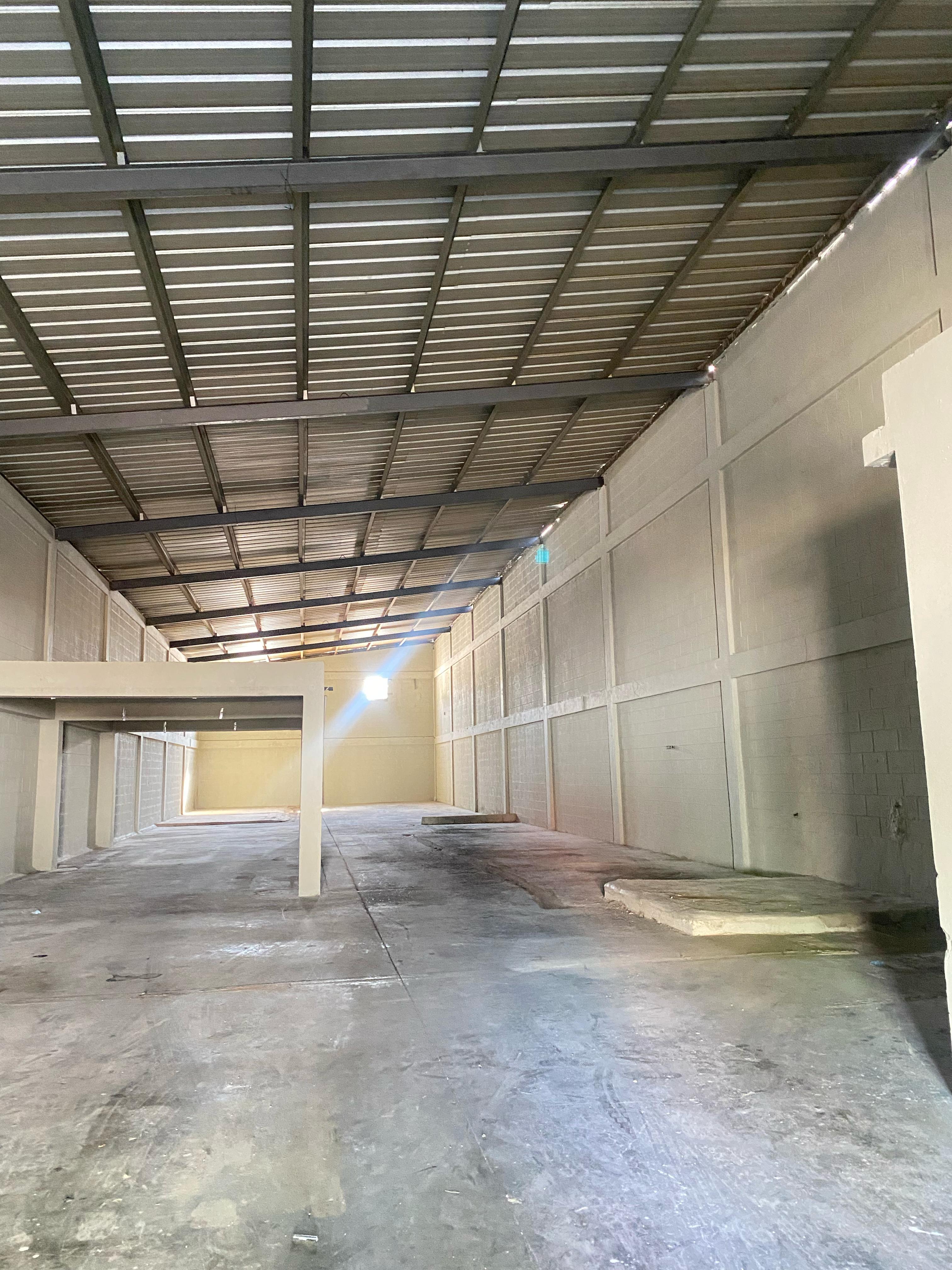 Nave comercial en Villa Consuelo  Foto 7320011-4.jpg