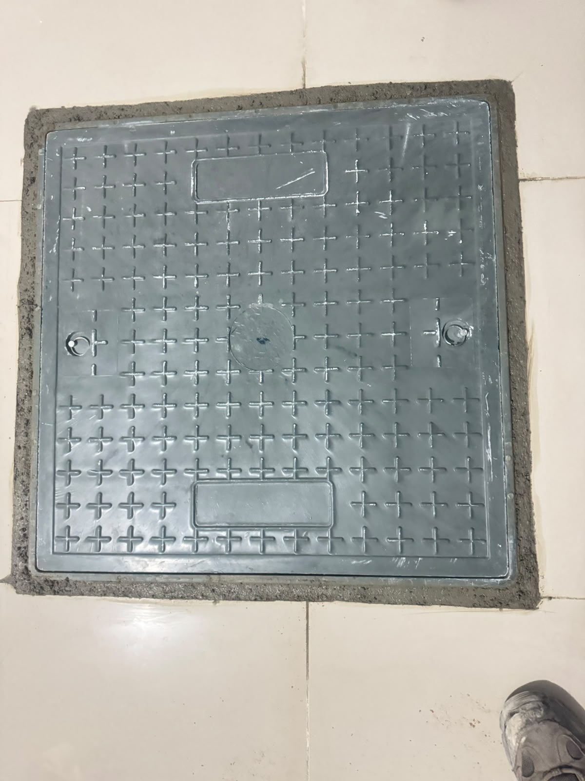 VENTA Y SERVICIOS DE TAPA Soluciones resistentes y de calidad para tus Foto 7320023-1.jpg