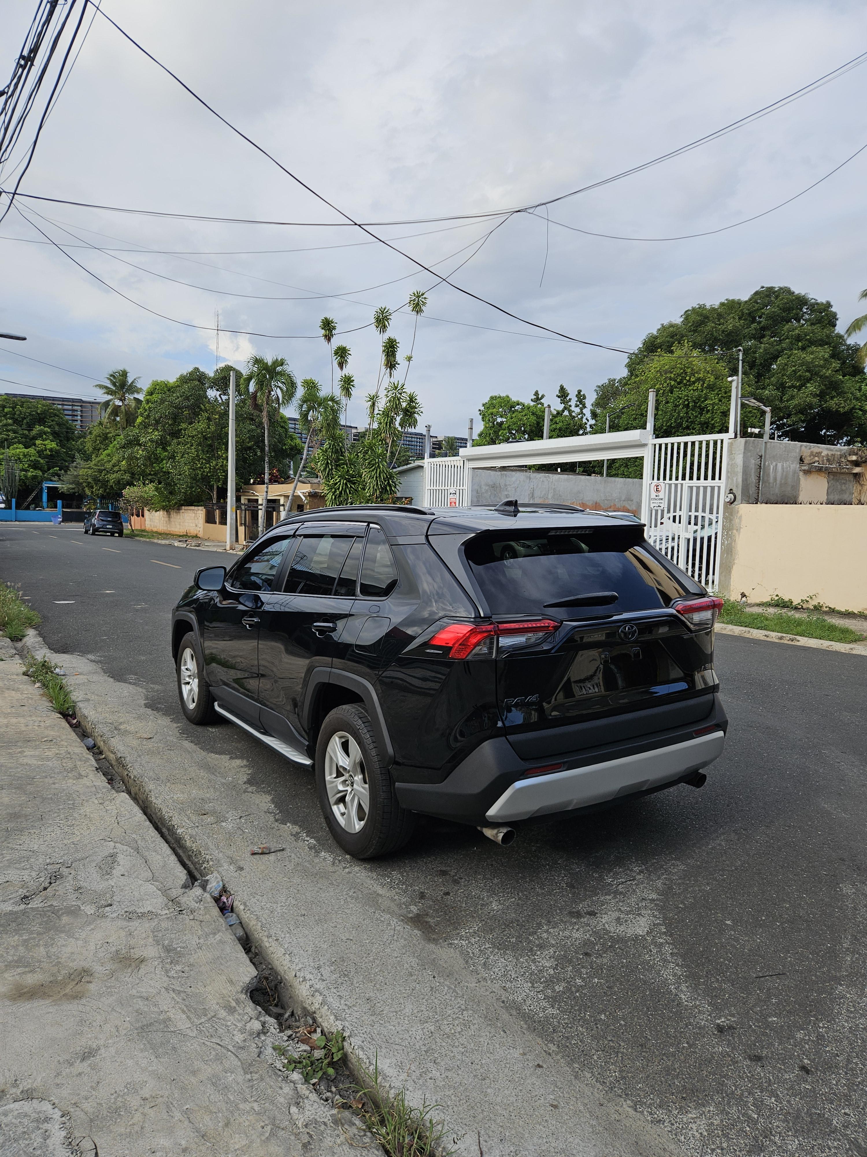 Toyota rav4 2021 Foto 7320029-4.jpg