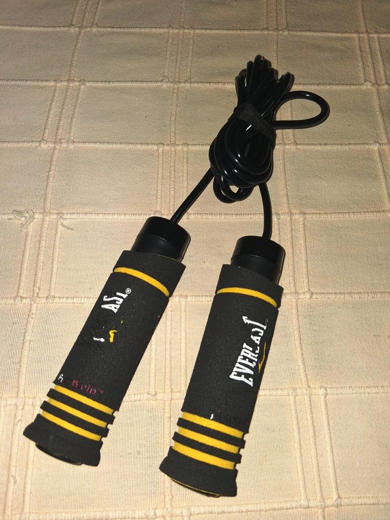 Cuerda de Saltar con Peso Everlast Evergrip  Foto 7320074-2.jpg