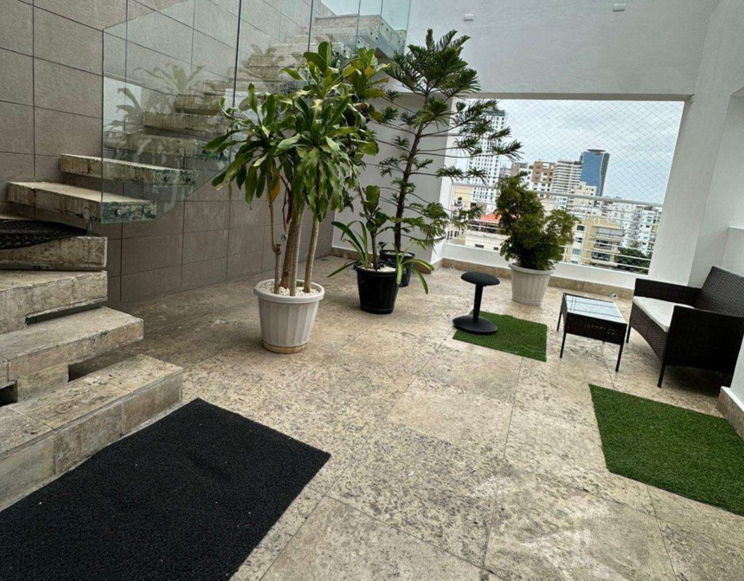 LUXURY 3-LEVEL PENTHOUSE FOR SALE AND RENT  ENSANCHE PARASO Foto 7320100-1.jpg