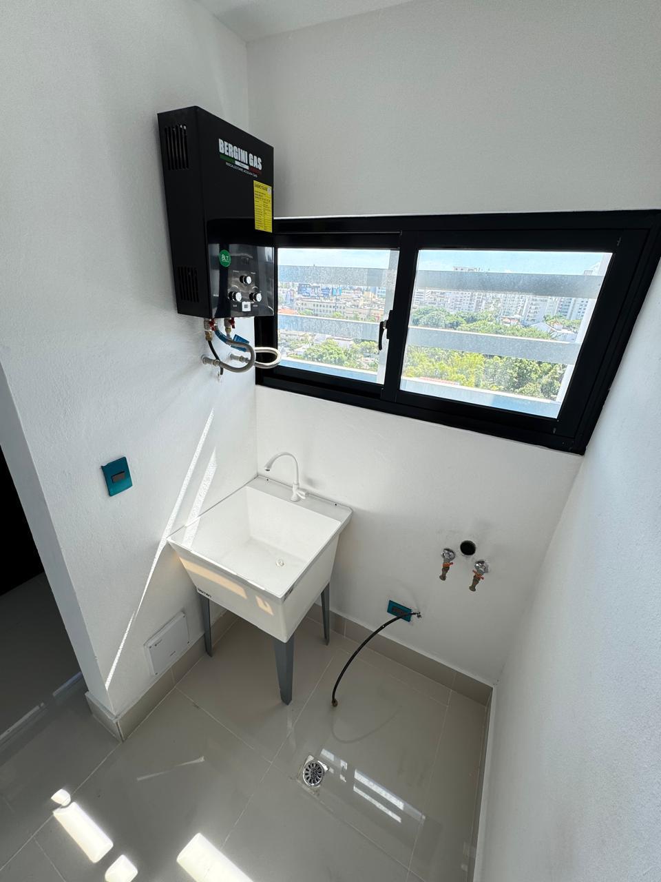 Apartamento en Venta en el Ensanche Naco. Foto 7320107-7.jpg