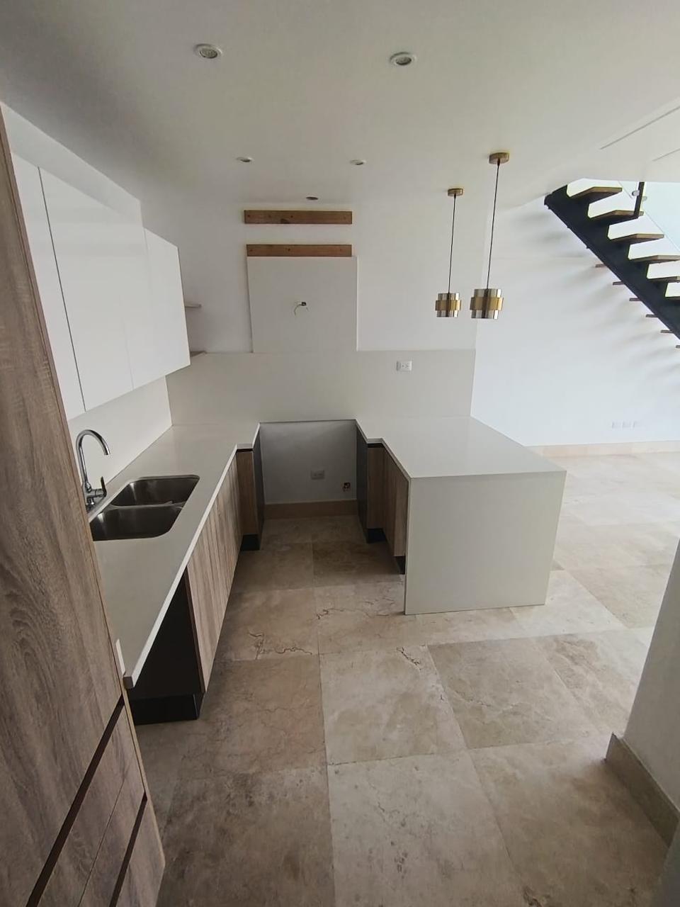 Venta o Renta en Bella Vista Sur. Foto 7320223-7.jpg