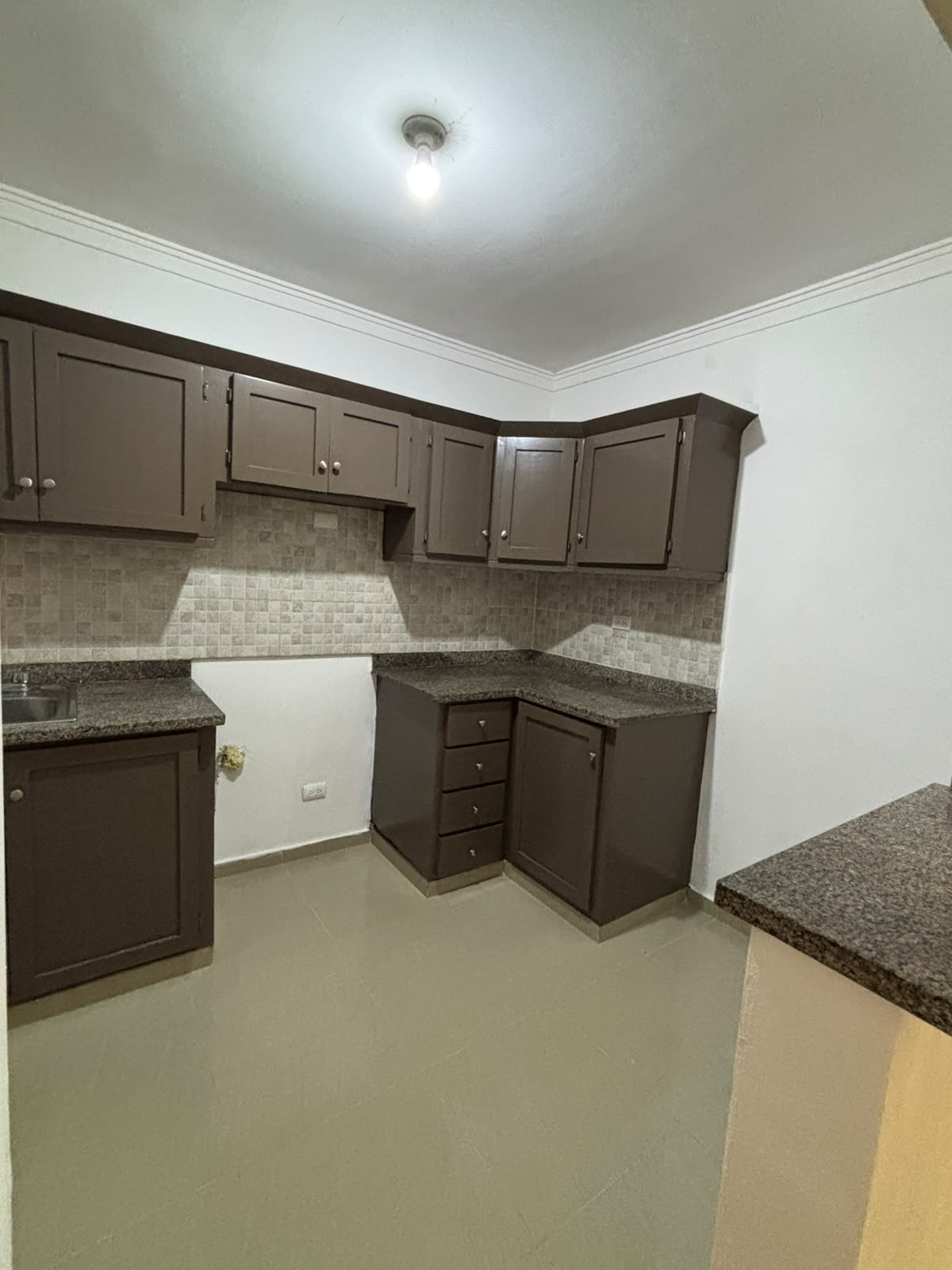 Alquiler Apartamento 3 Habitaciones En Residencial Cerrado Santo Domin Foto 7320244-8.jpg