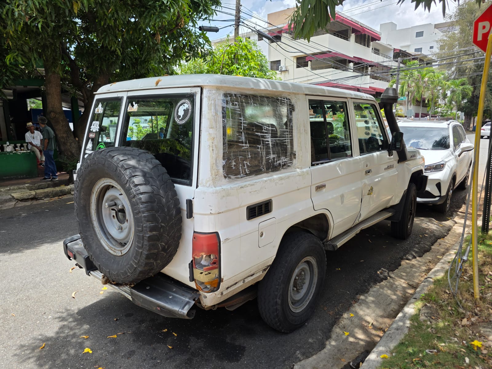 Toyota Land Cruiser HZJ76 2013  Foto 7320247-2.jpg