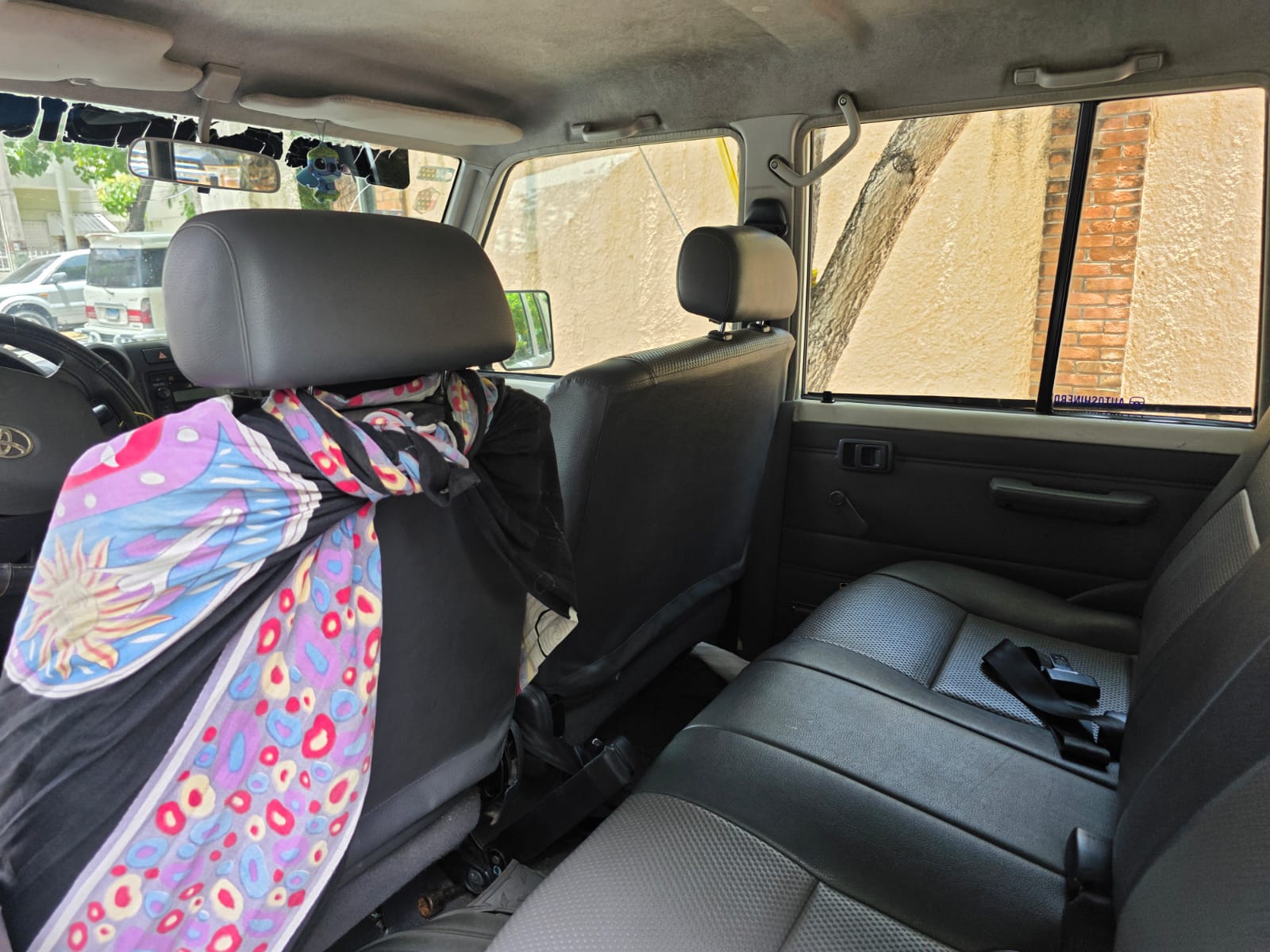 Toyota Land Cruiser HZJ76 2013  Foto 7320247-9.jpg