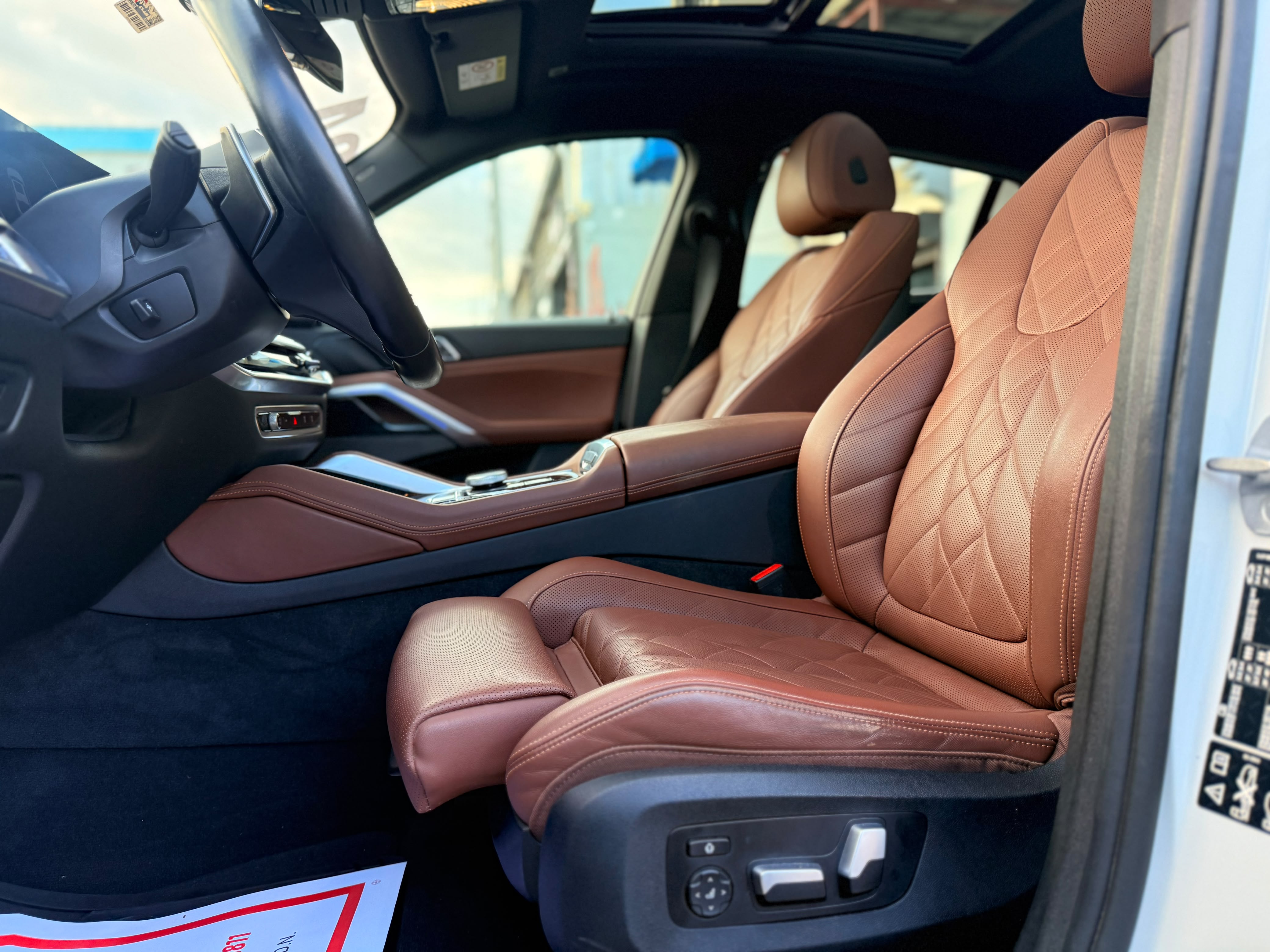 BMW X6 XDrive 40i M PKG 2024 Foto 7320380-6.jpg
