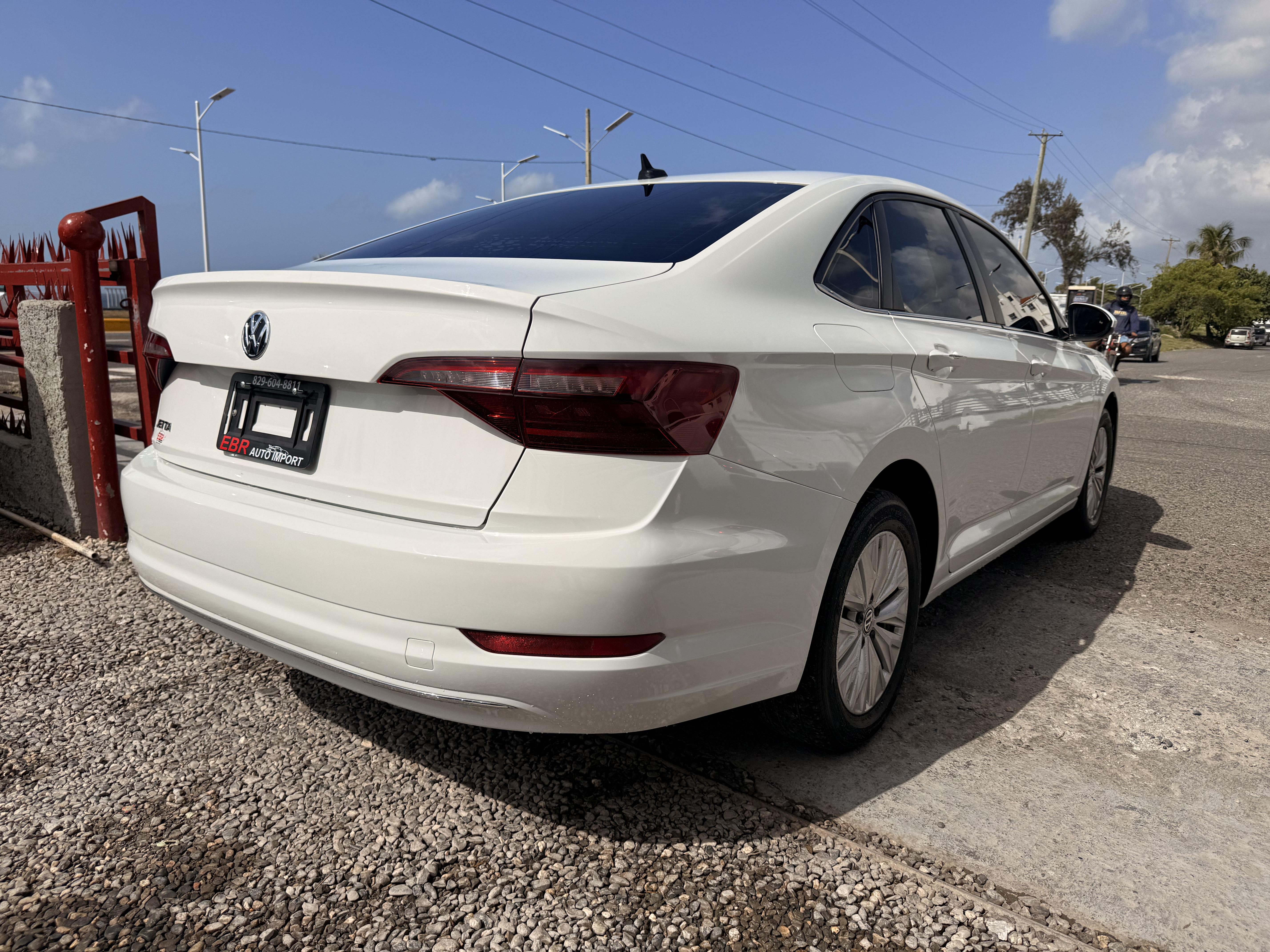 Volkswagen Jetta S Turbo 2020 Foto 7320407-3.jpg