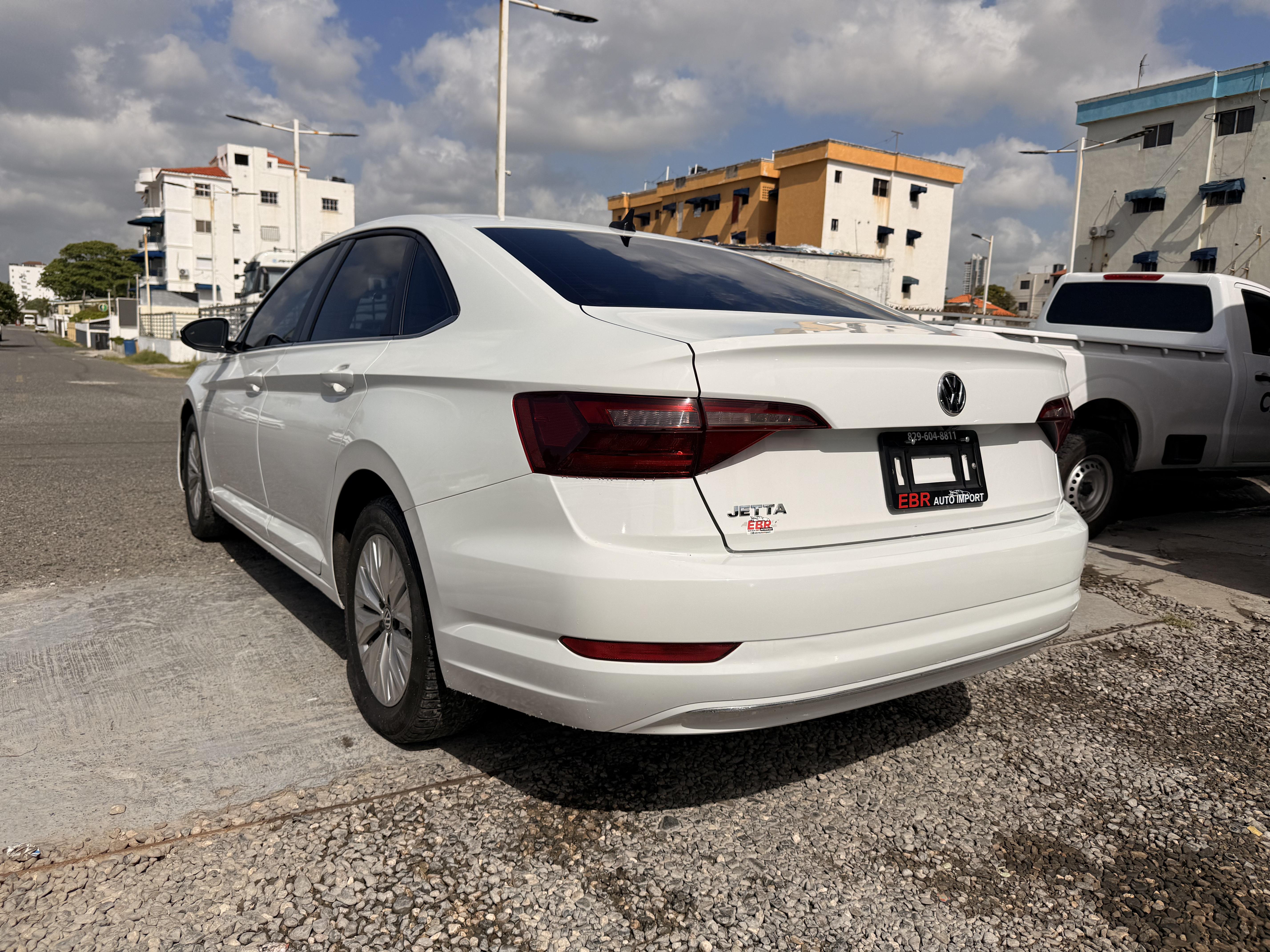 Volkswagen Jetta S Turbo 2020 Foto 7320407-4.jpg