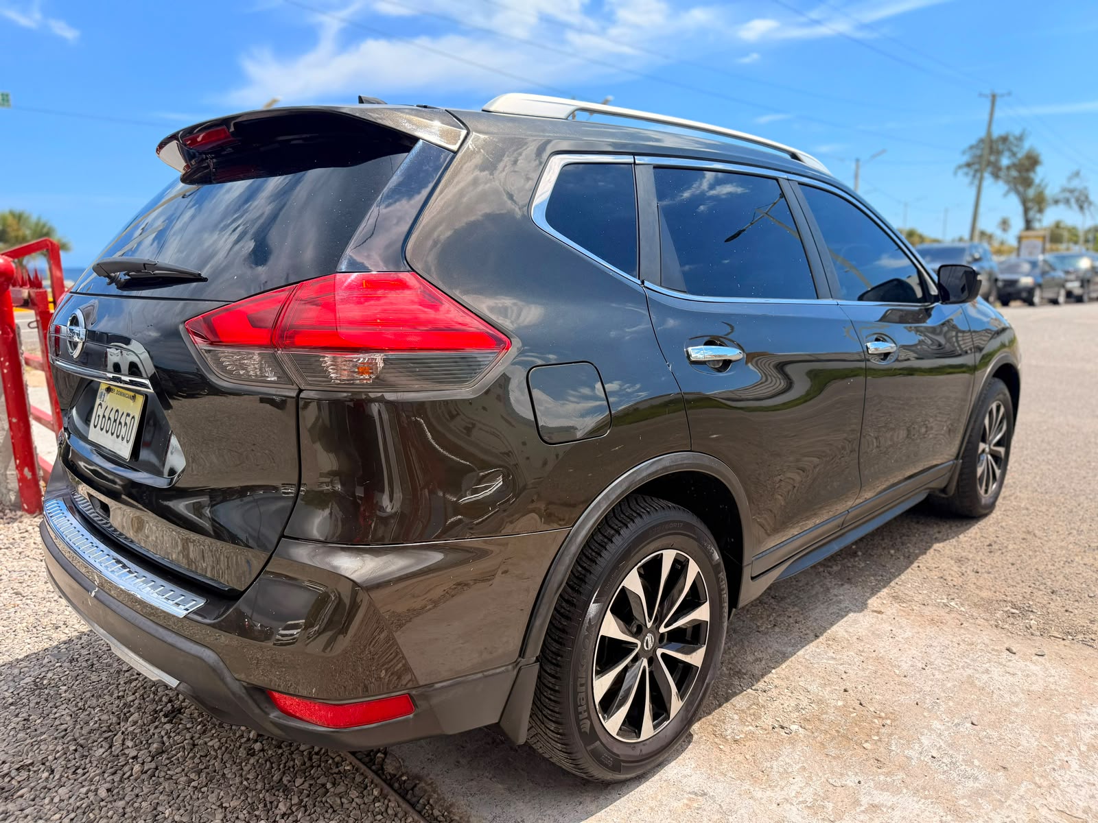 Nissan Rogue SV 2017 Foto 7320410-3.jpg