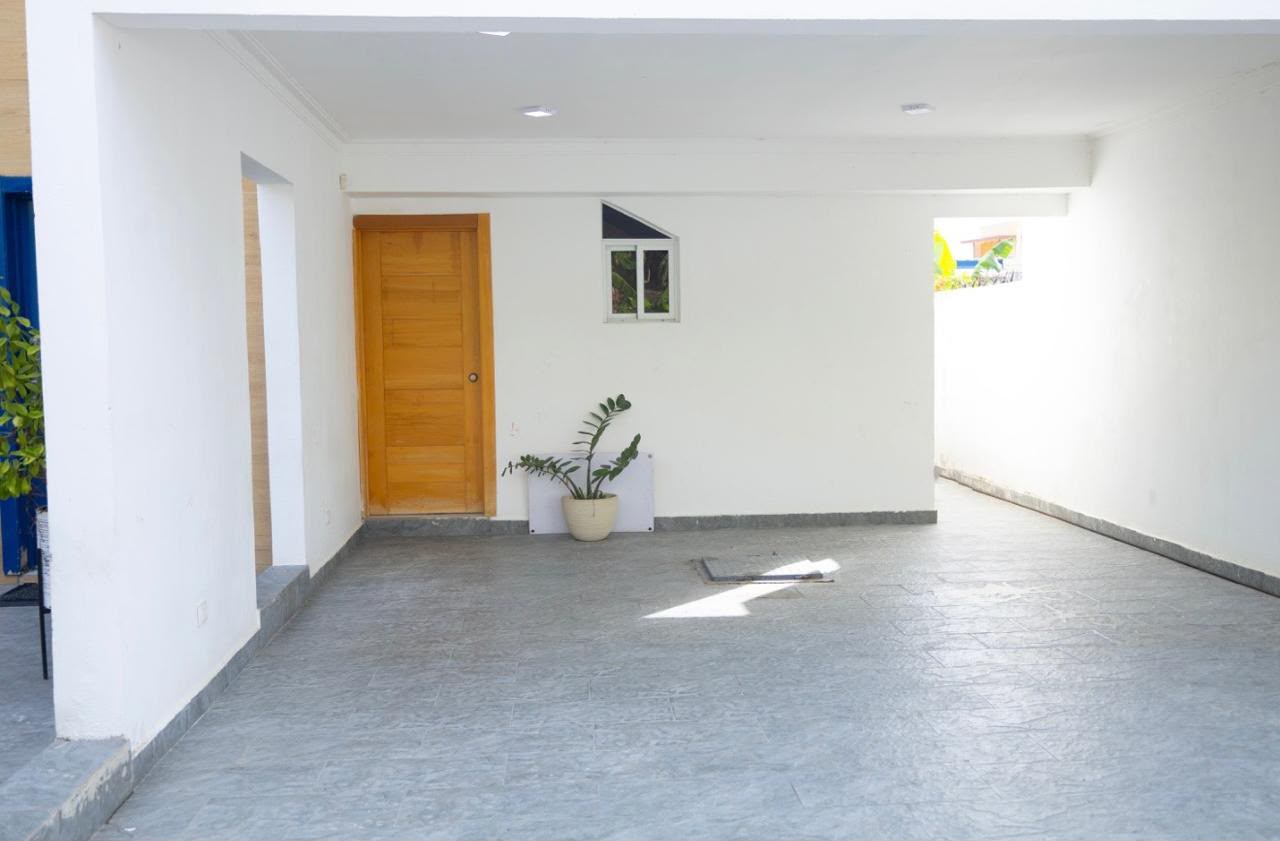 VENDO HERMOSA CASA.  Residencial los Hidalgos  km14 autopista Duarte   Foto 7320436-2.jpg