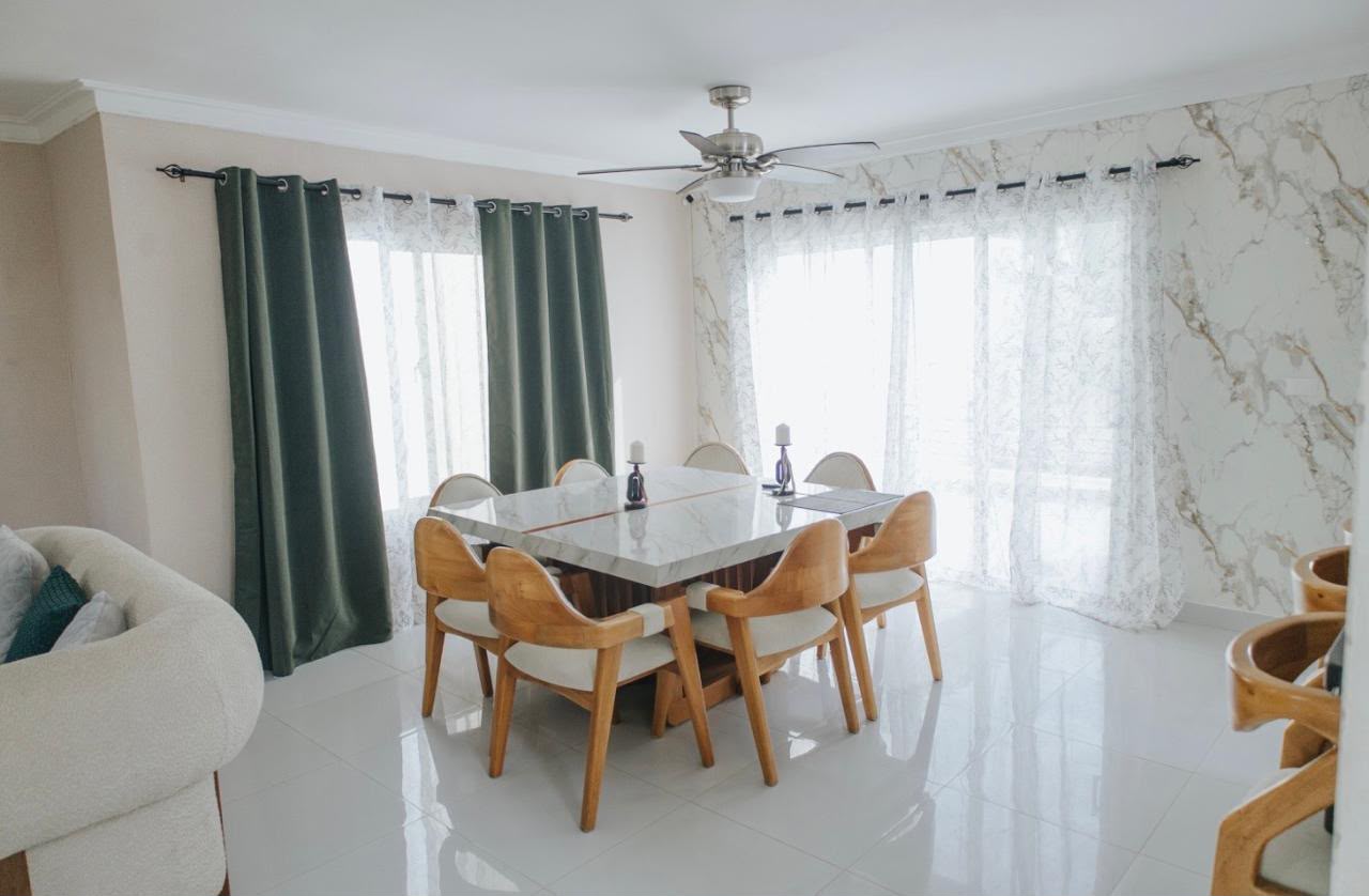 VENDO HERMOSA CASA.  Residencial los Hidalgos  km14 autopista Duarte   Foto 7320436-8.jpg